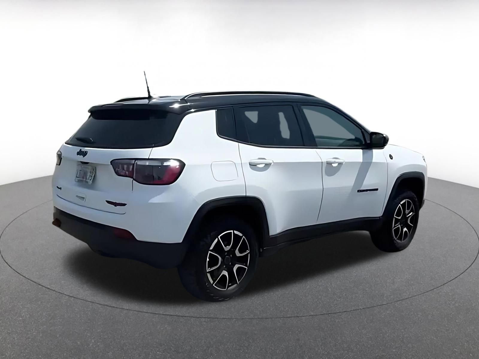 Thumbnail: 2025 Jeep Compass - 14