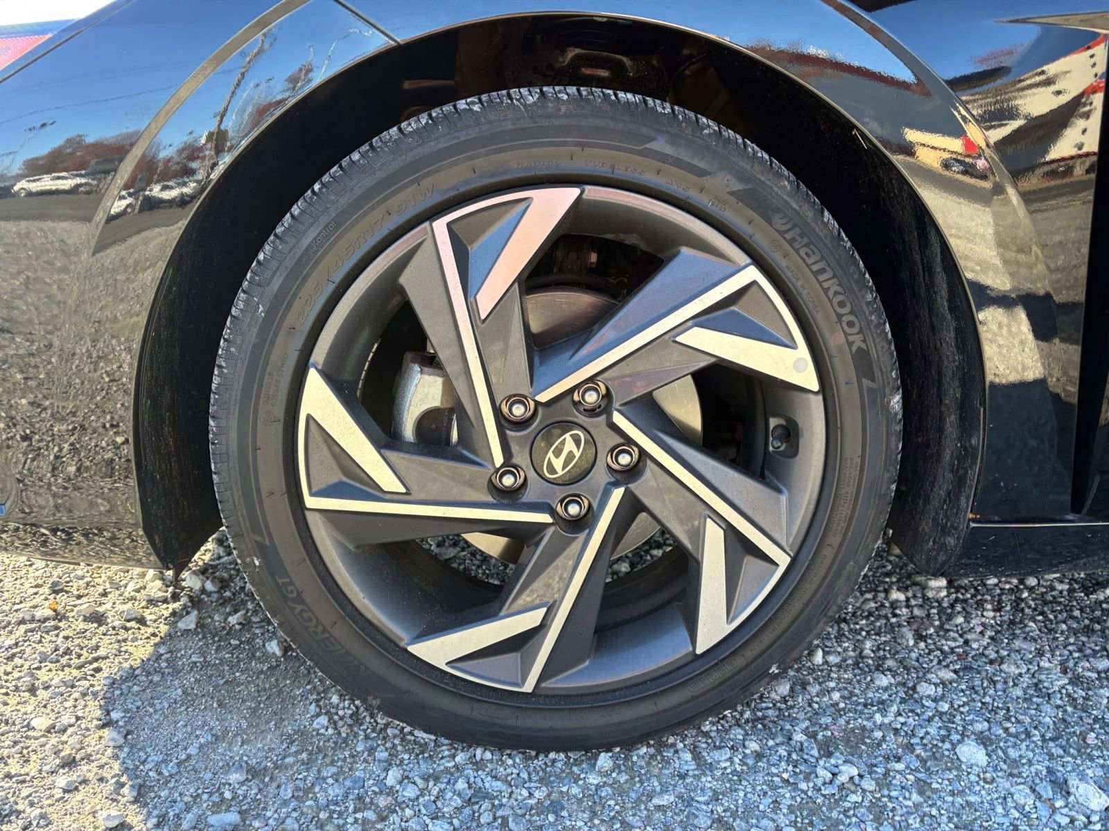 Thumbnail: 2025 Hyundai Elantra - 25