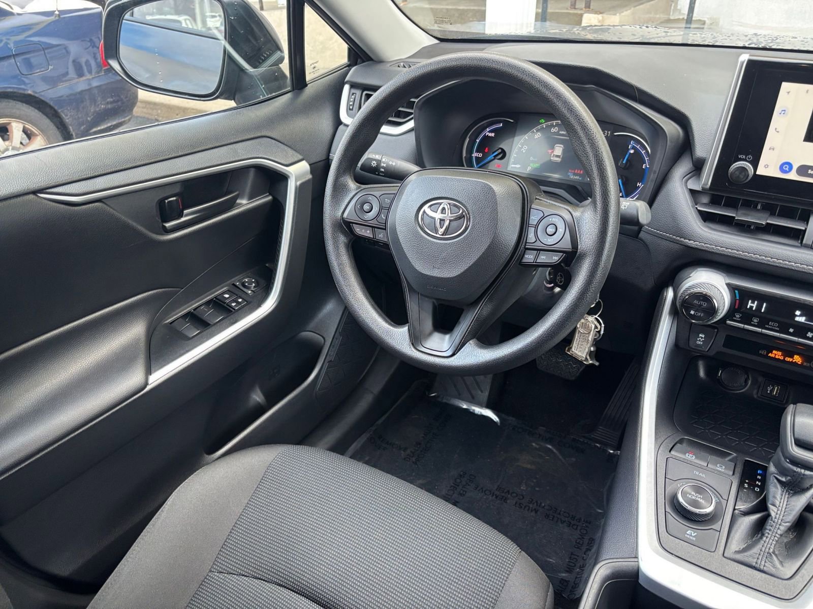 Thumbnail: 2025 Toyota RAV4 - 30