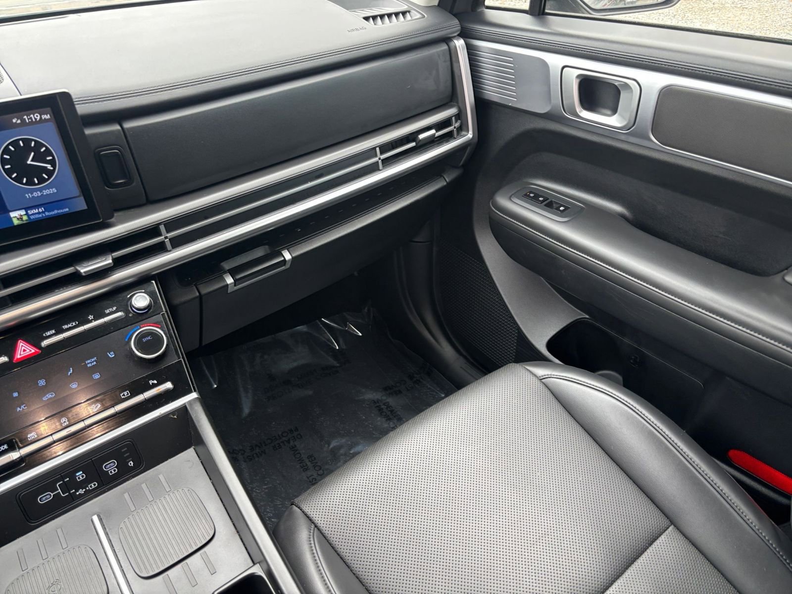 Thumbnail: 2025 Hyundai Santa Fe - 32