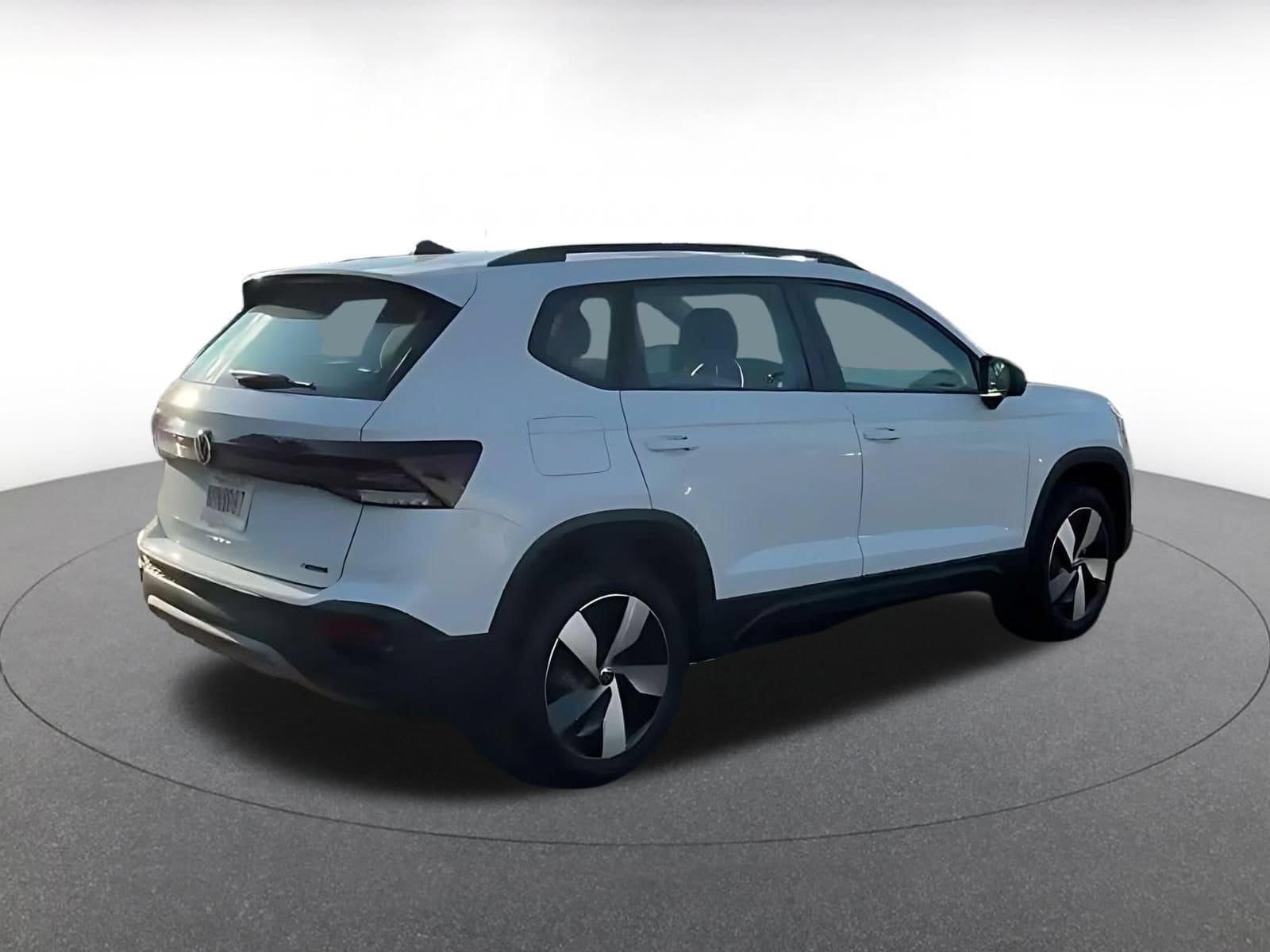 Thumbnail: 2026 Volkswagen Taos - 15