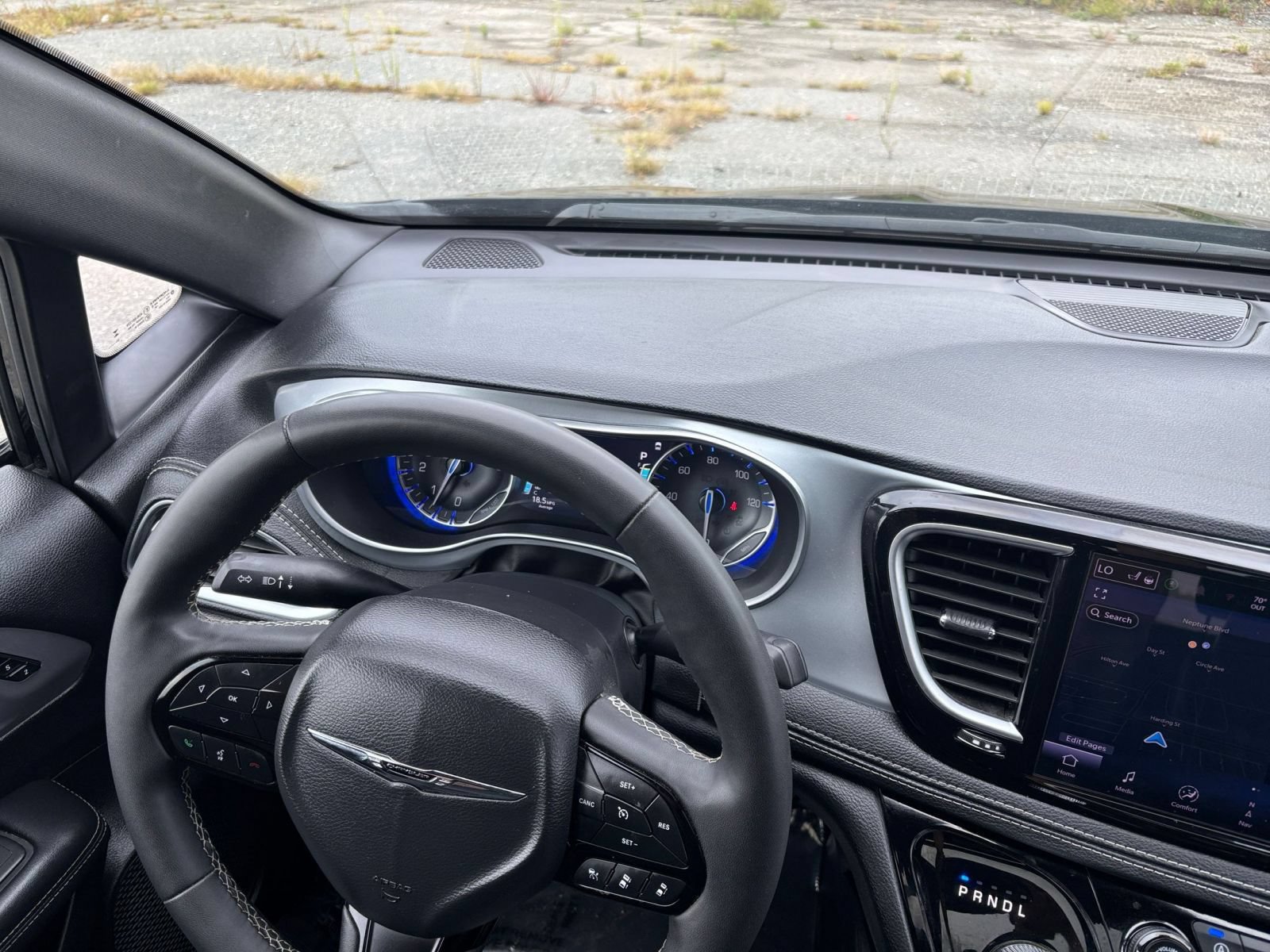 Thumbnail: 2025 Chrysler Pacifica - 31