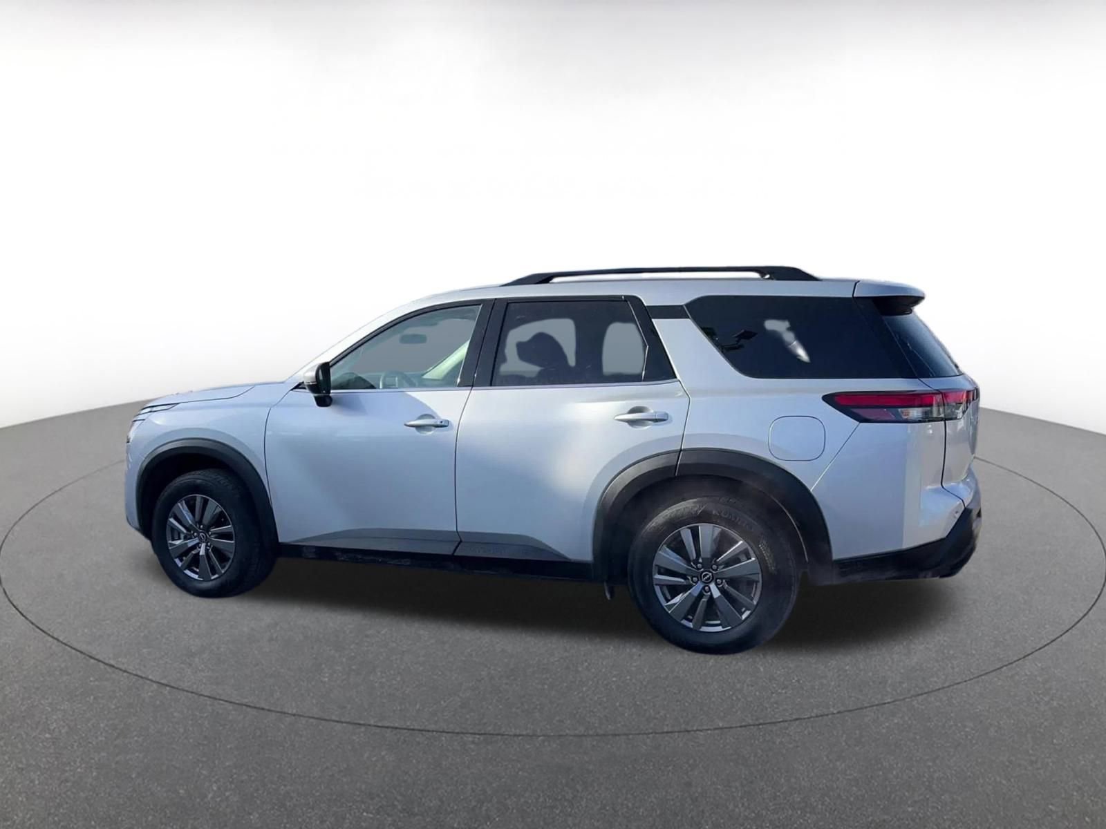 Thumbnail: 2025 Nissan Pathfinder - 9