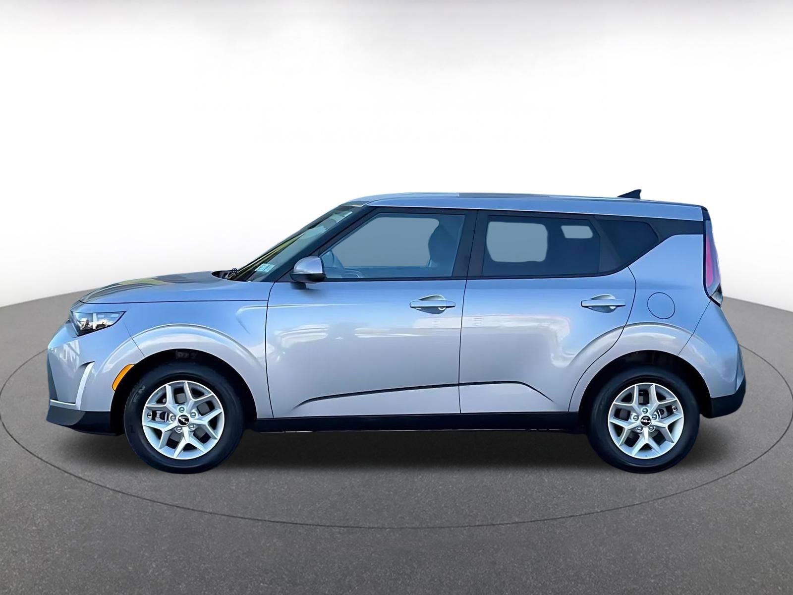 Thumbnail: 2025 Kia Soul - 8