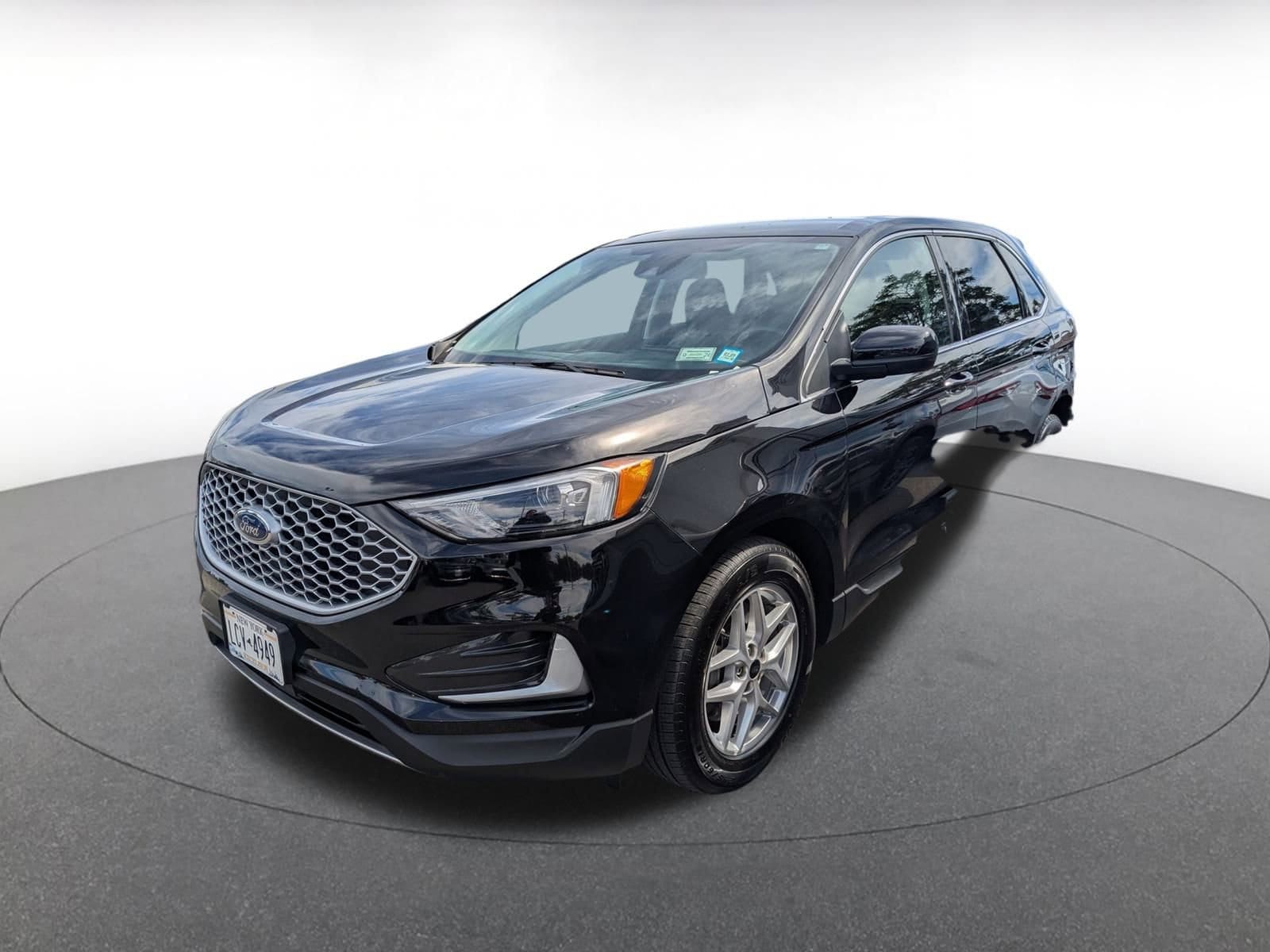 Thumbnail: 2024 Ford Edge - 3