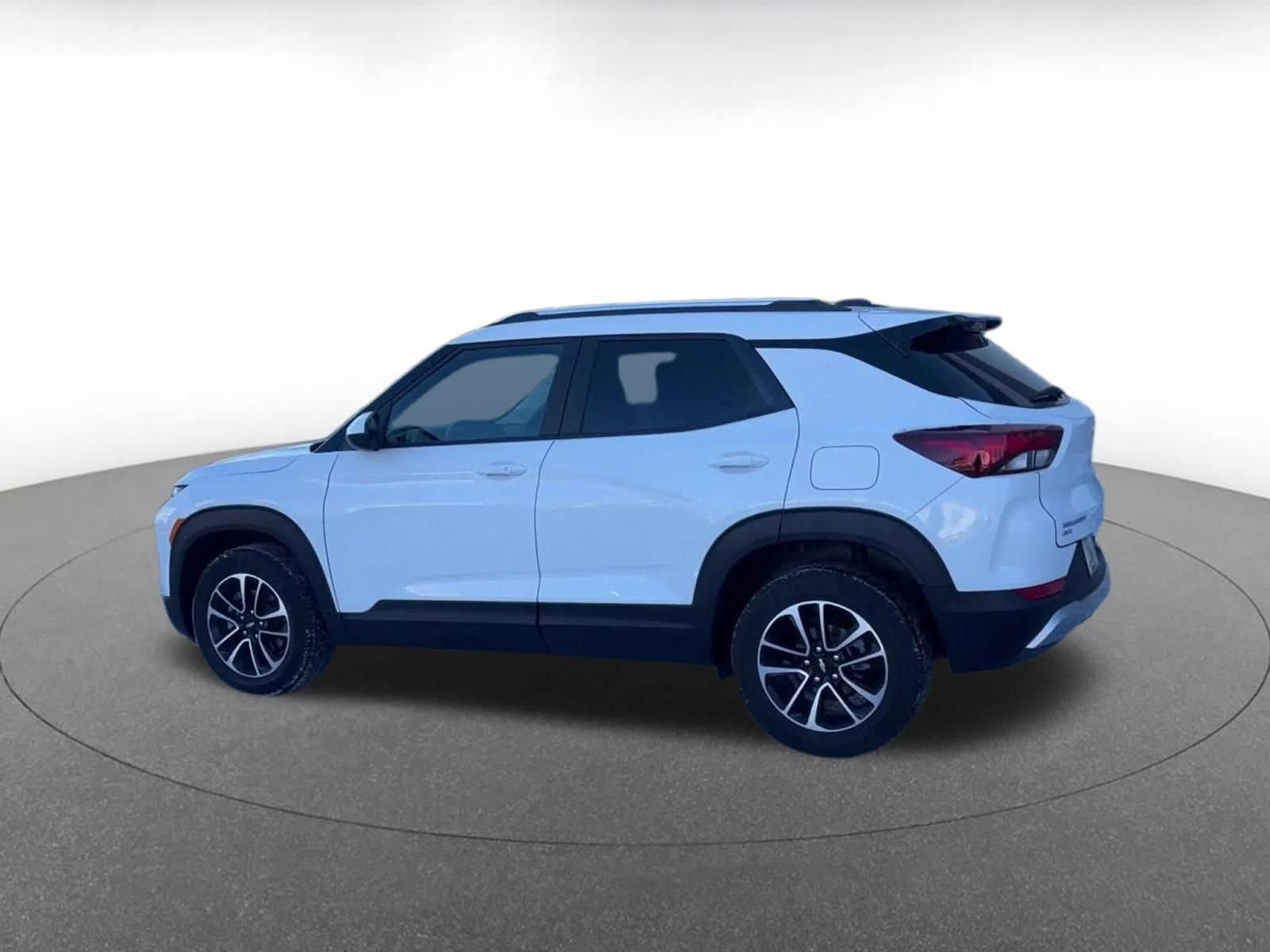 Thumbnail: 2025 Chevrolet TrailBlazer - 10