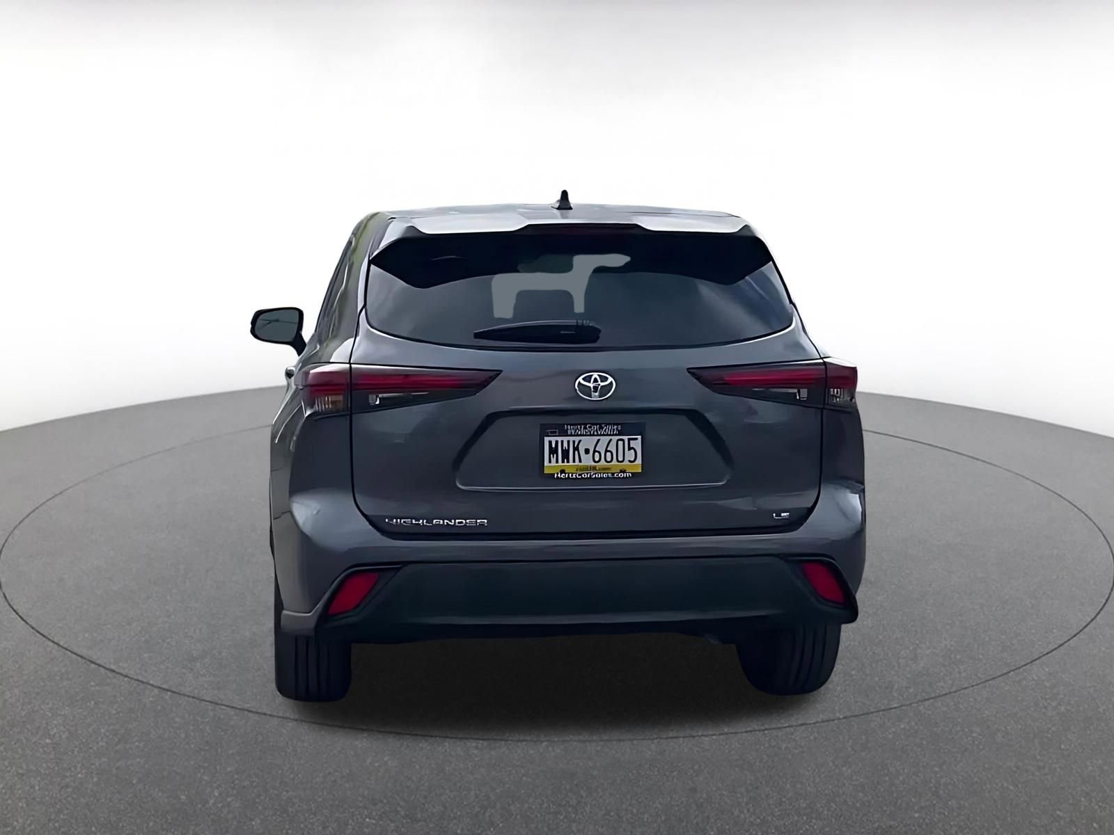 Thumbnail: 2025 Toyota Highlander - 11