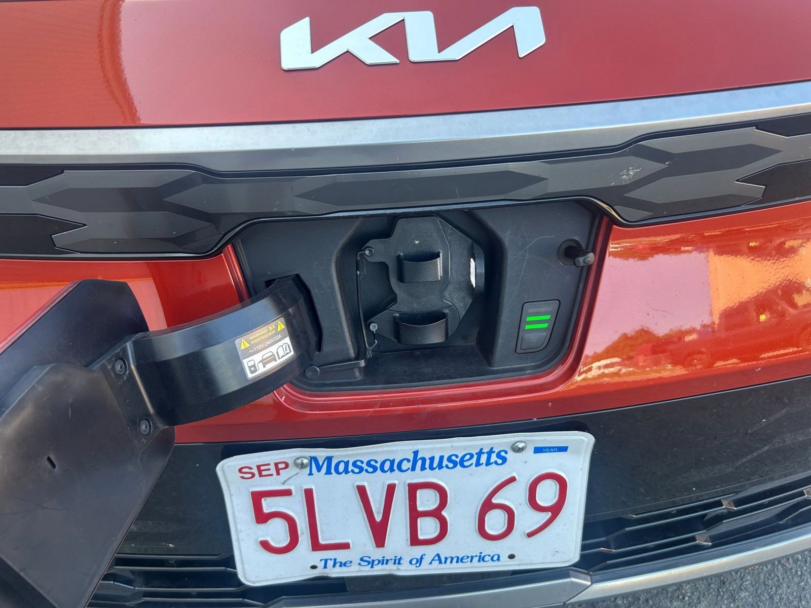 Thumbnail: 2023 Kia Niro - 22