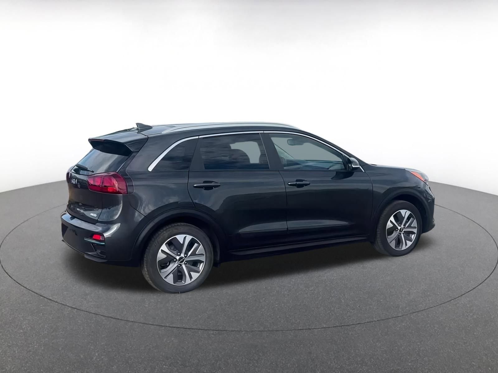 Thumbnail: 2022 Kia Niro - 15
