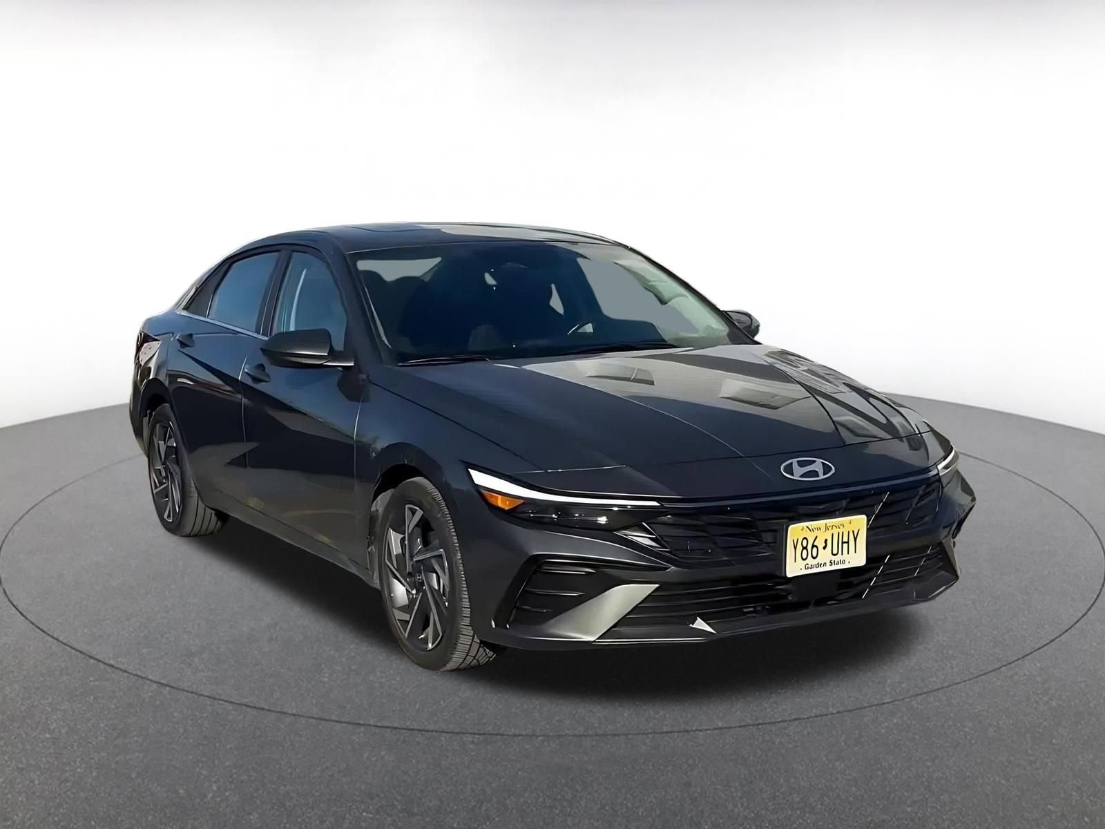 Thumbnail: 2025 Hyundai Elantra - 3