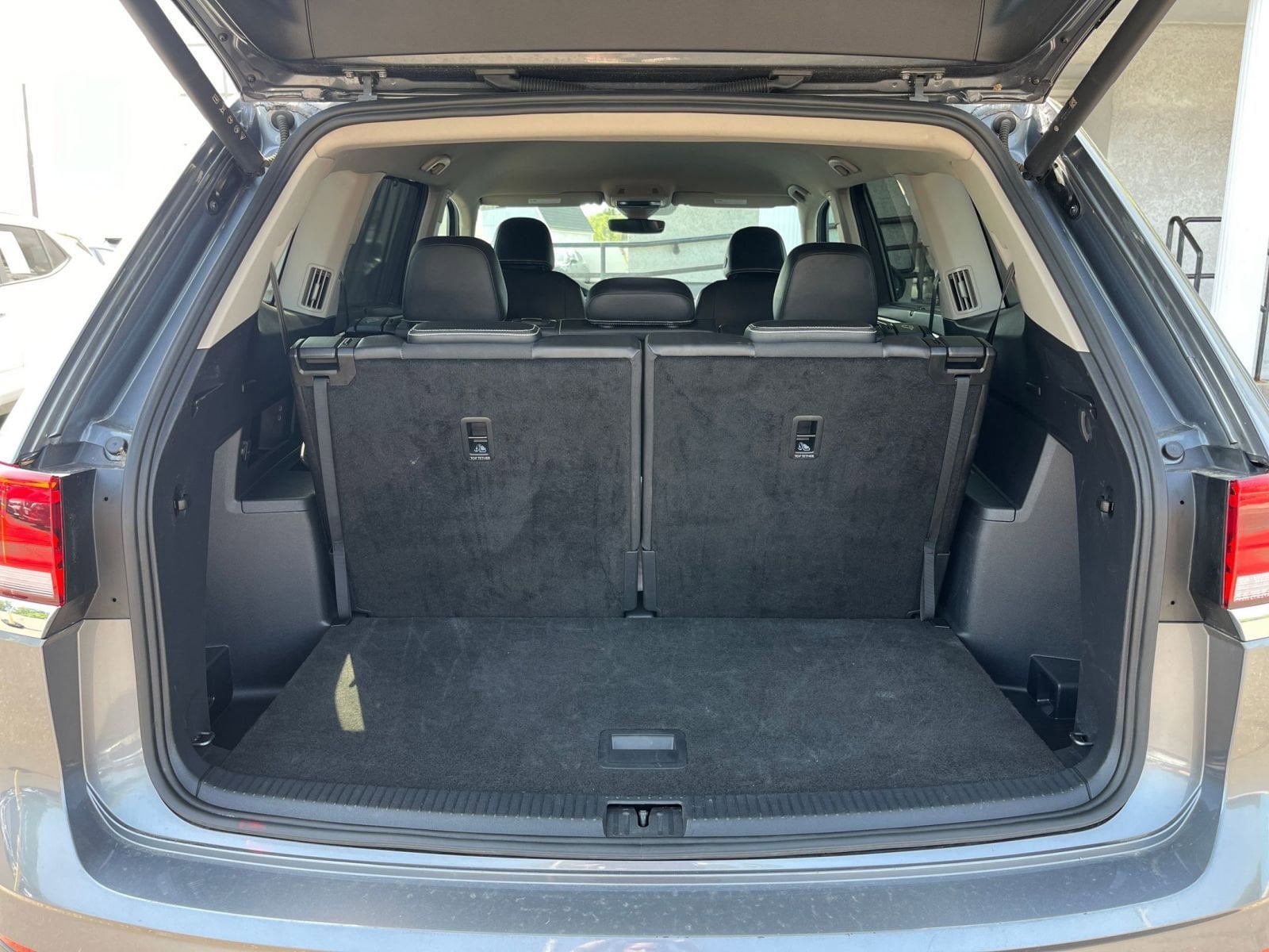 Thumbnail: 2024 Volkswagen Atlas - 28