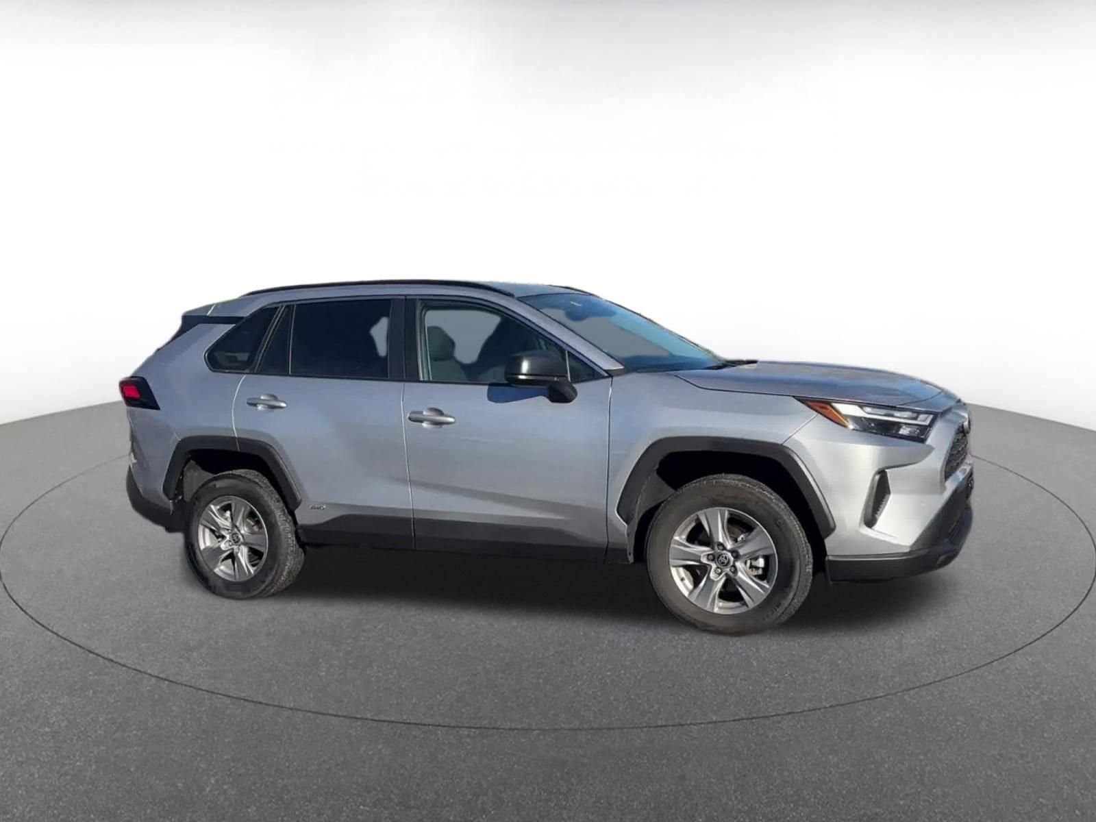 Thumbnail: 2025 Toyota RAV4 - 2