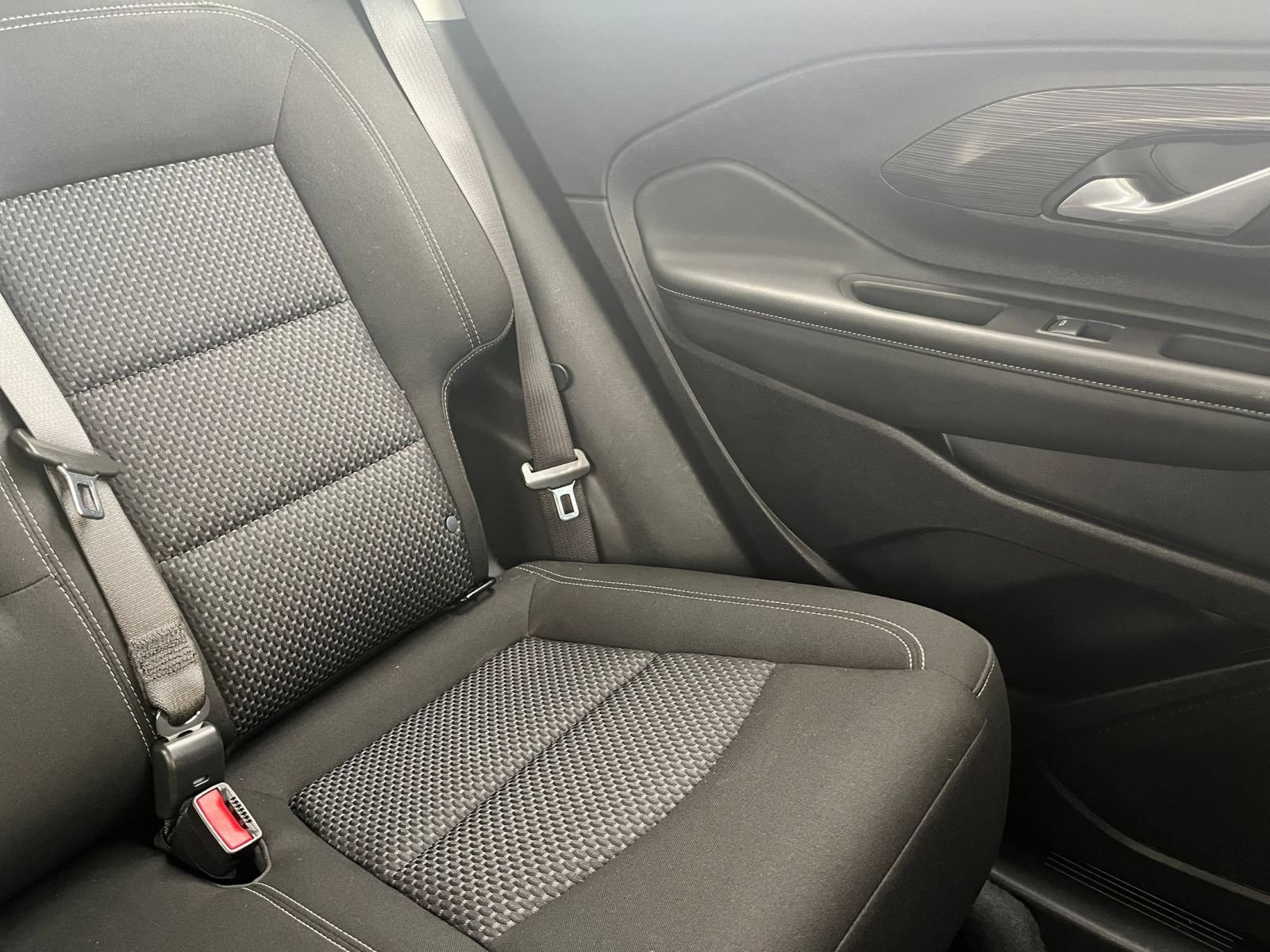 2024 GMC Terrain SLE - Photo 42