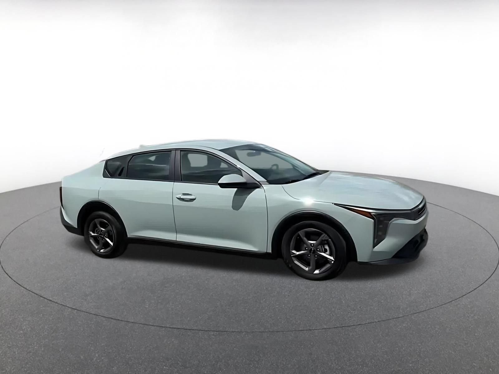 Thumbnail: 2025 Kia K4 - 2
