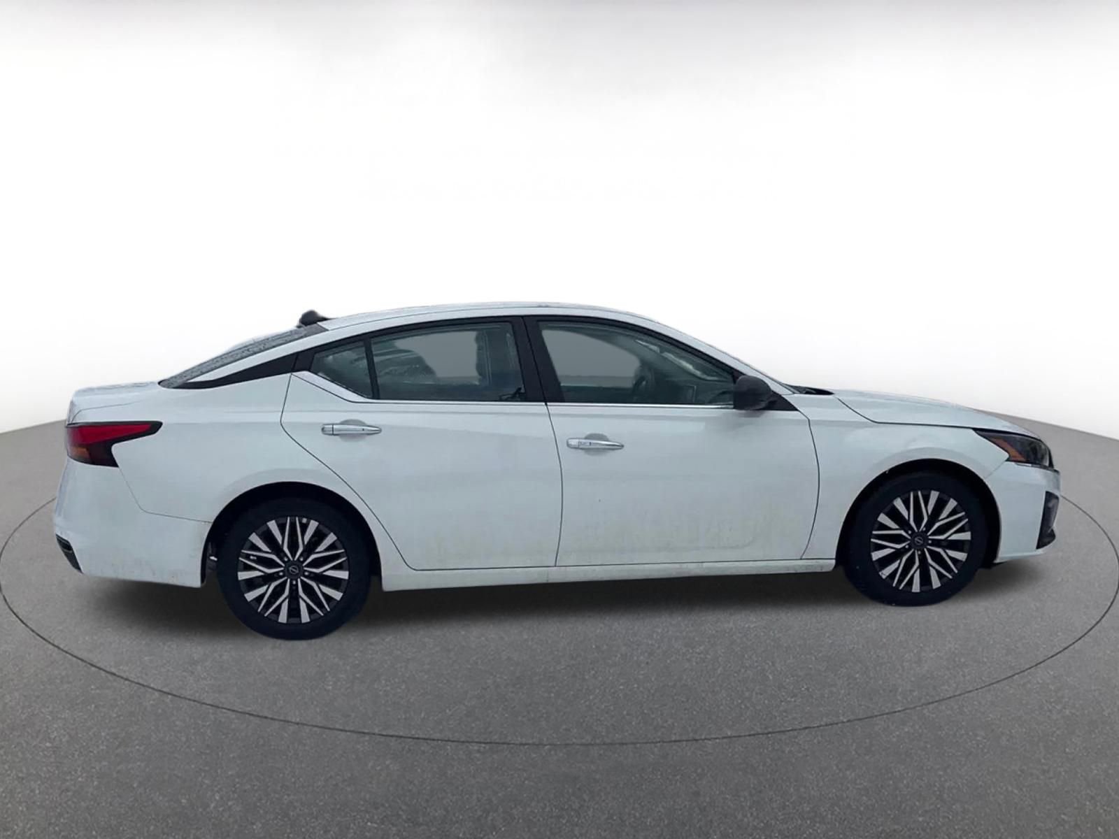 Thumbnail: 2025 Nissan Altima - 15