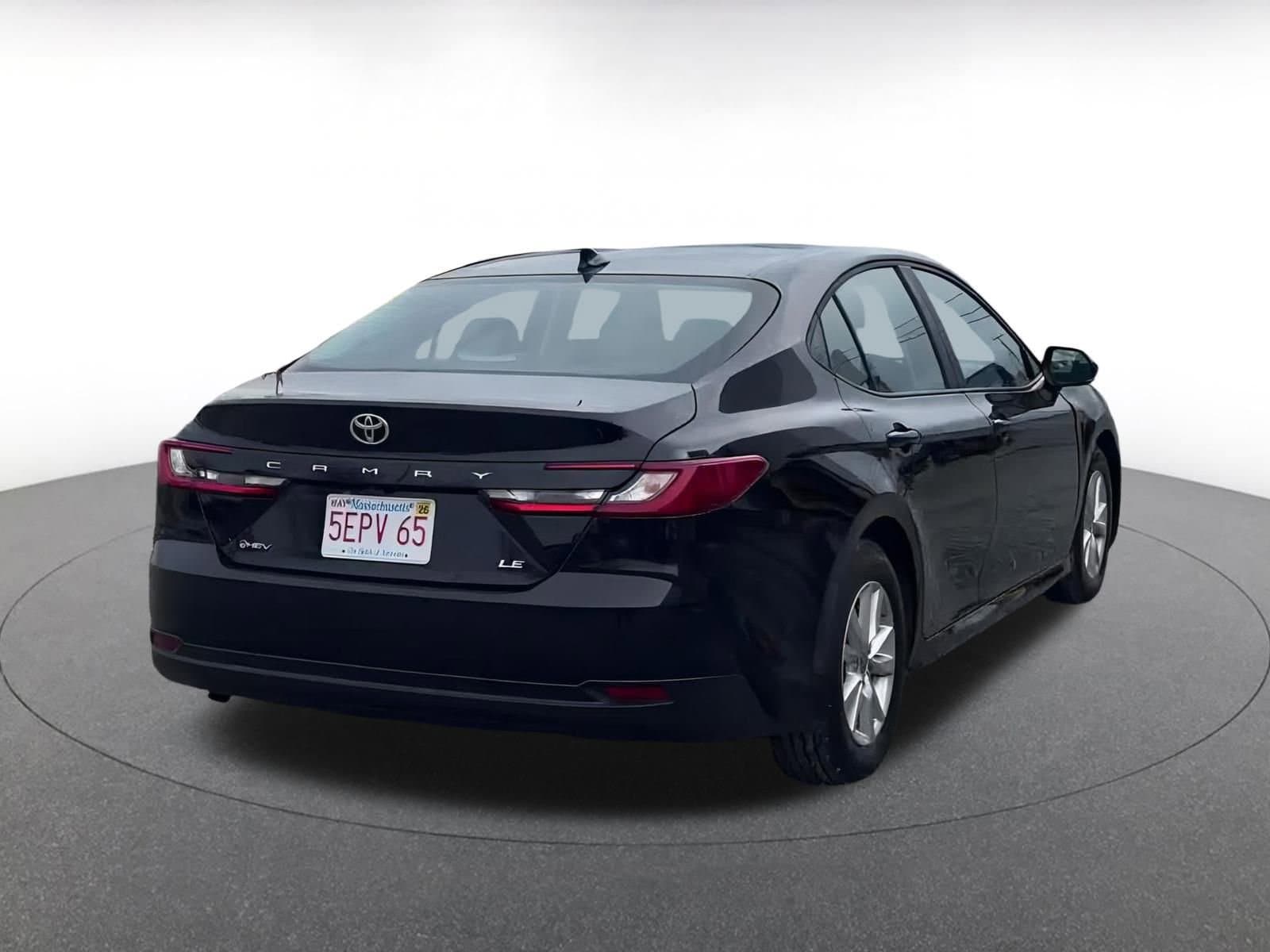 Thumbnail: 2025 Toyota Camry - 15