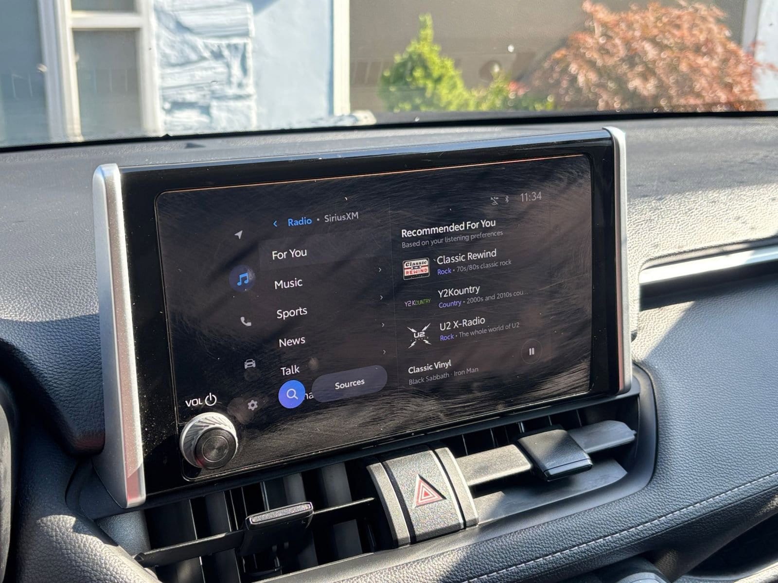 Thumbnail: 2025 Toyota RAV4 - 20