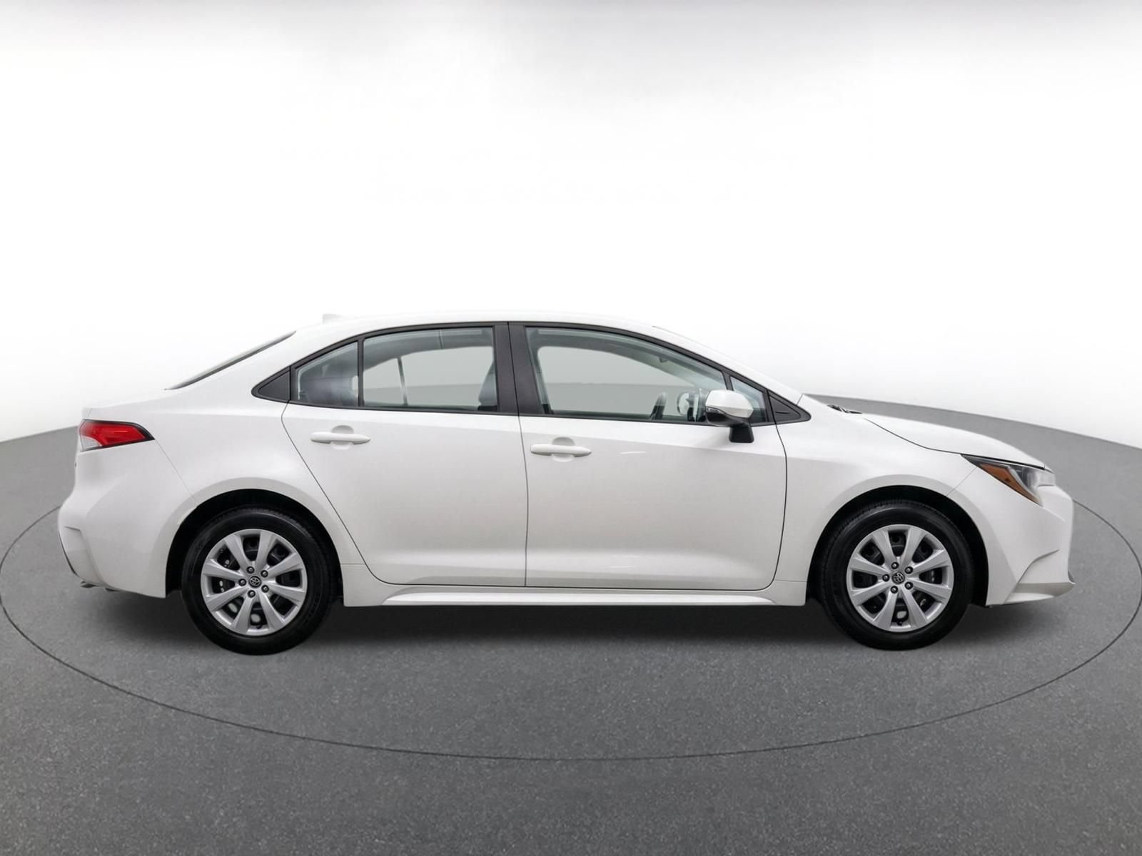 Thumbnail: 2025 Toyota Corolla - 10