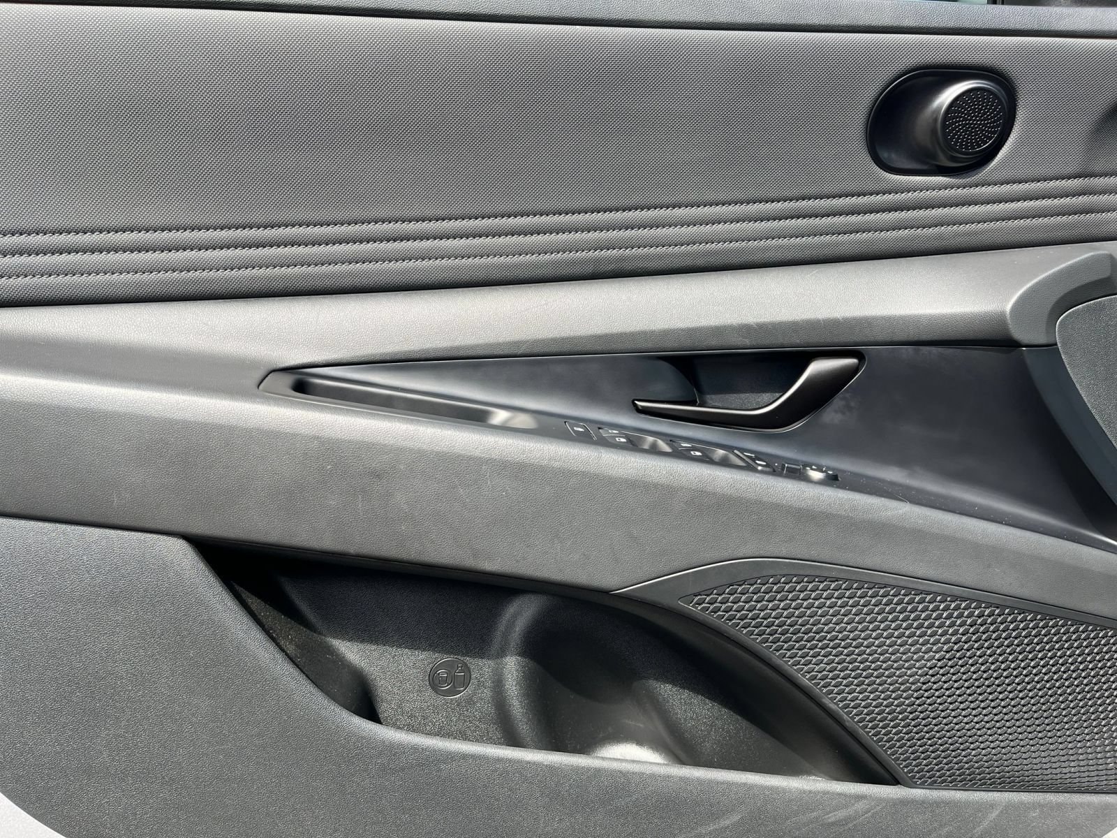 Thumbnail: 2026 Hyundai Elantra - 18