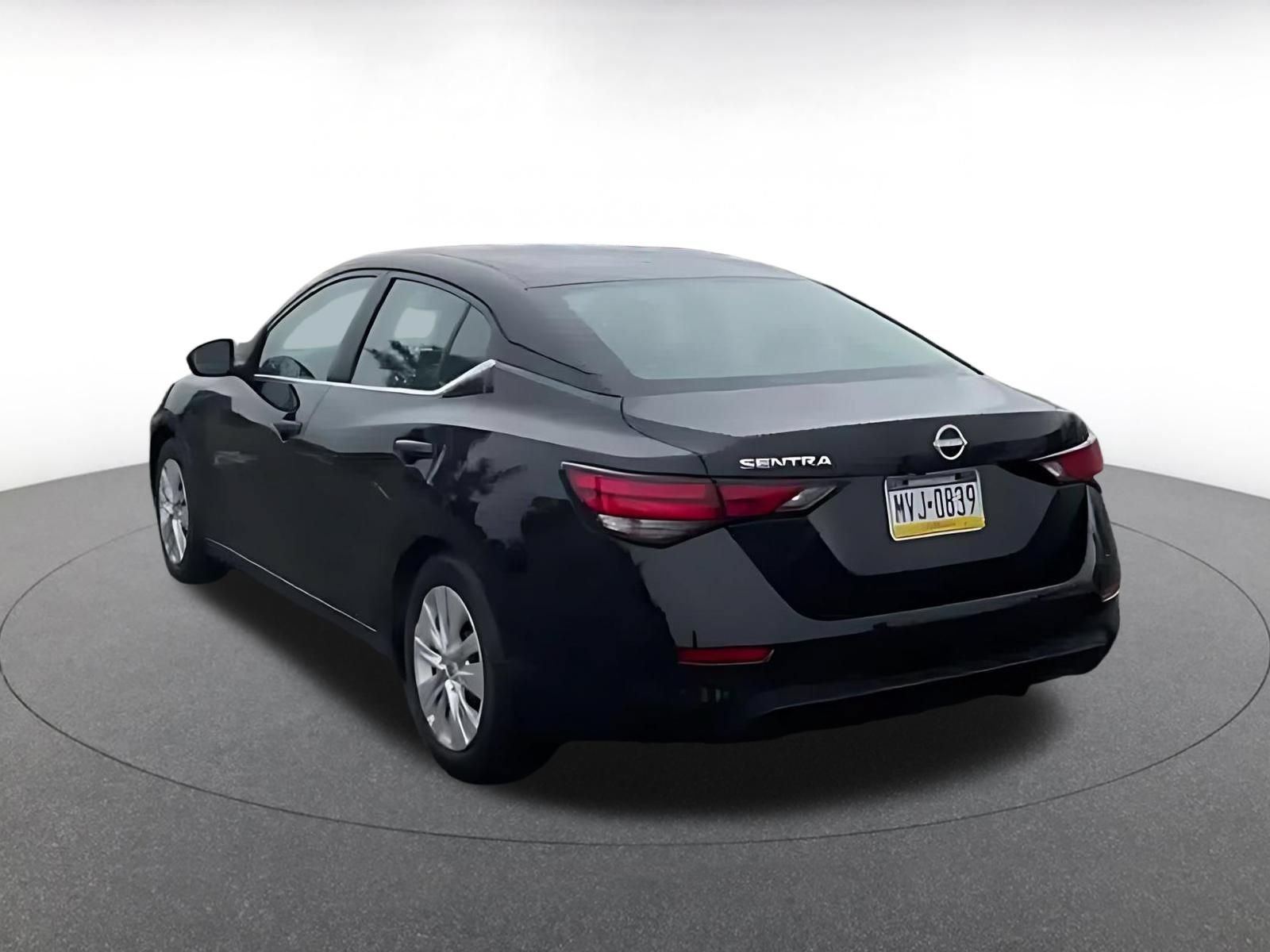 Thumbnail: 2025 Nissan Sentra - 11