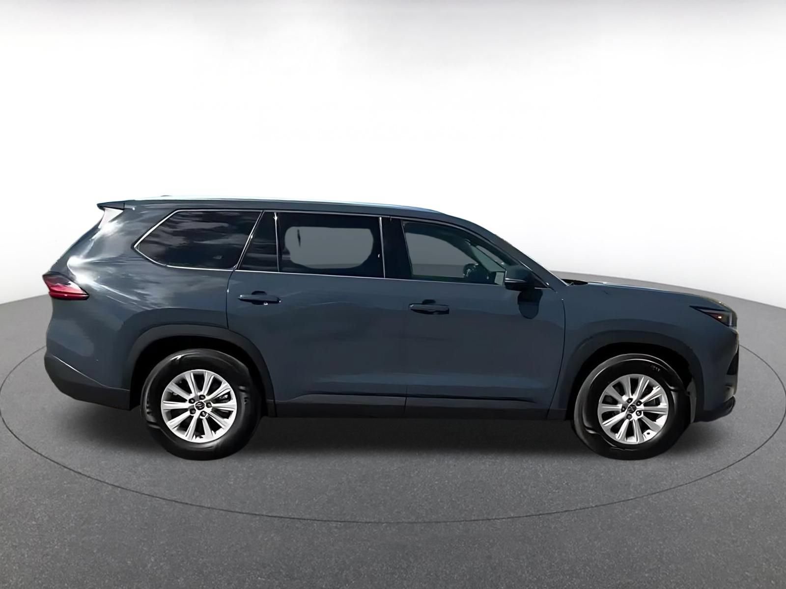 Thumbnail: 2025 Toyota Grand Highlander - 13