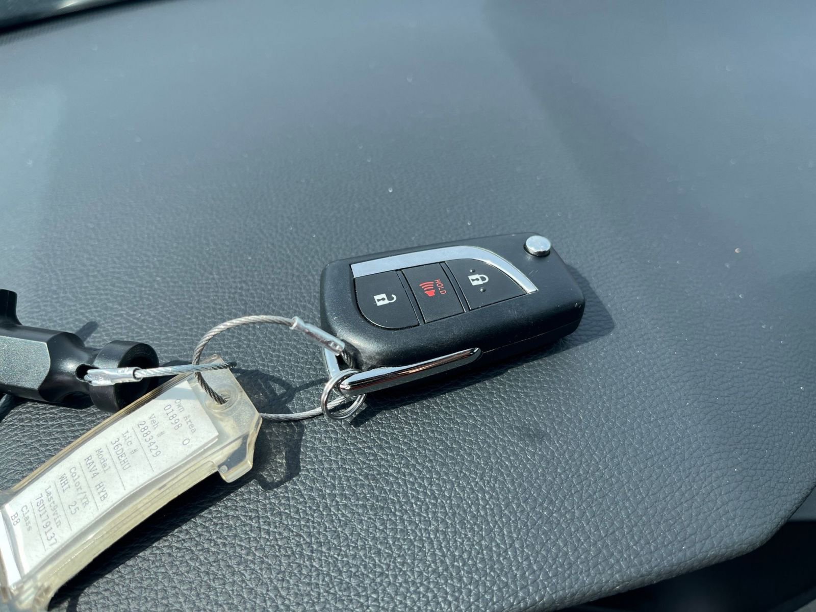 Thumbnail: 2025 Toyota RAV4 - 20