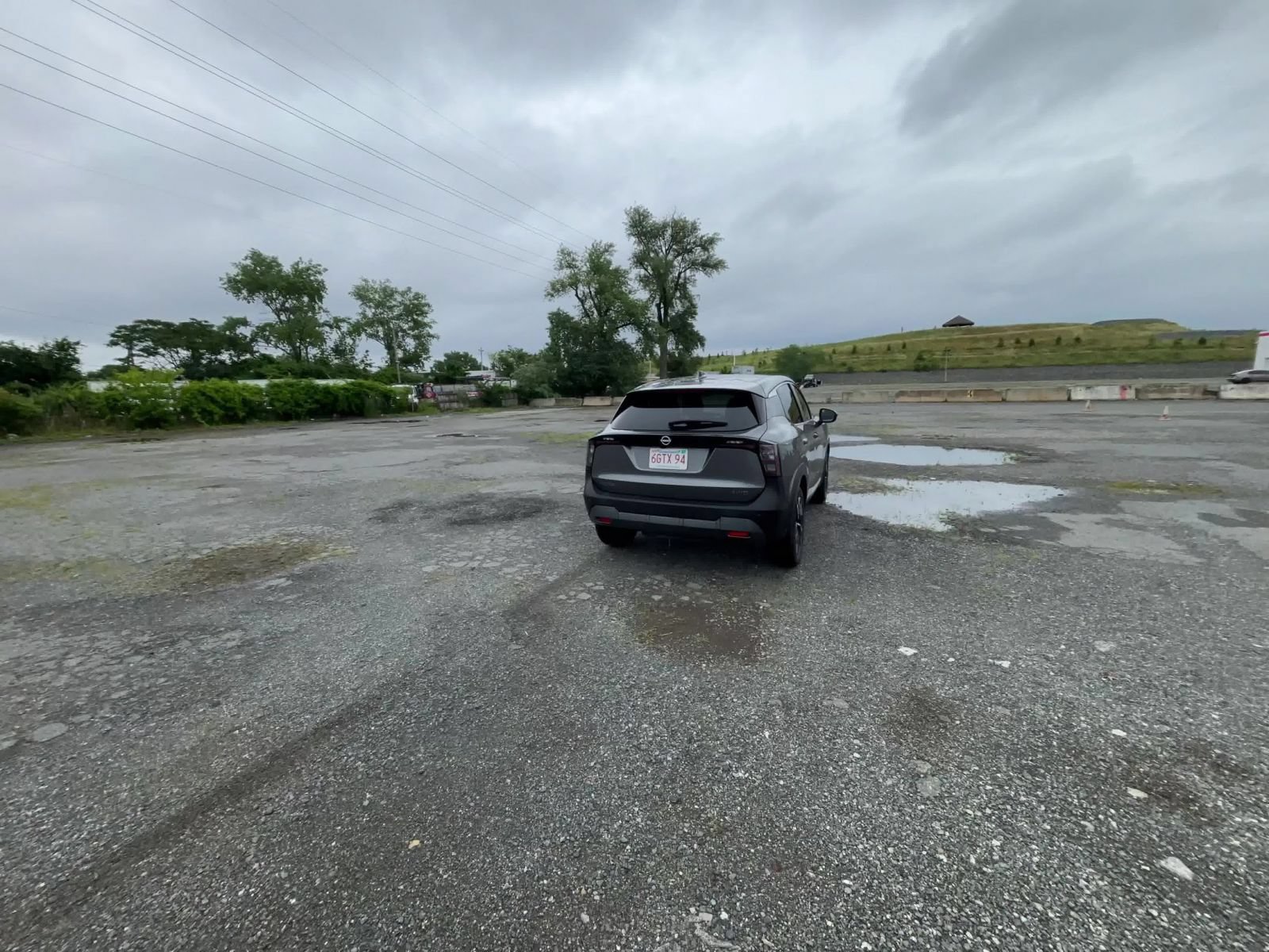 Thumbnail: 2025 Nissan Kicks - 16