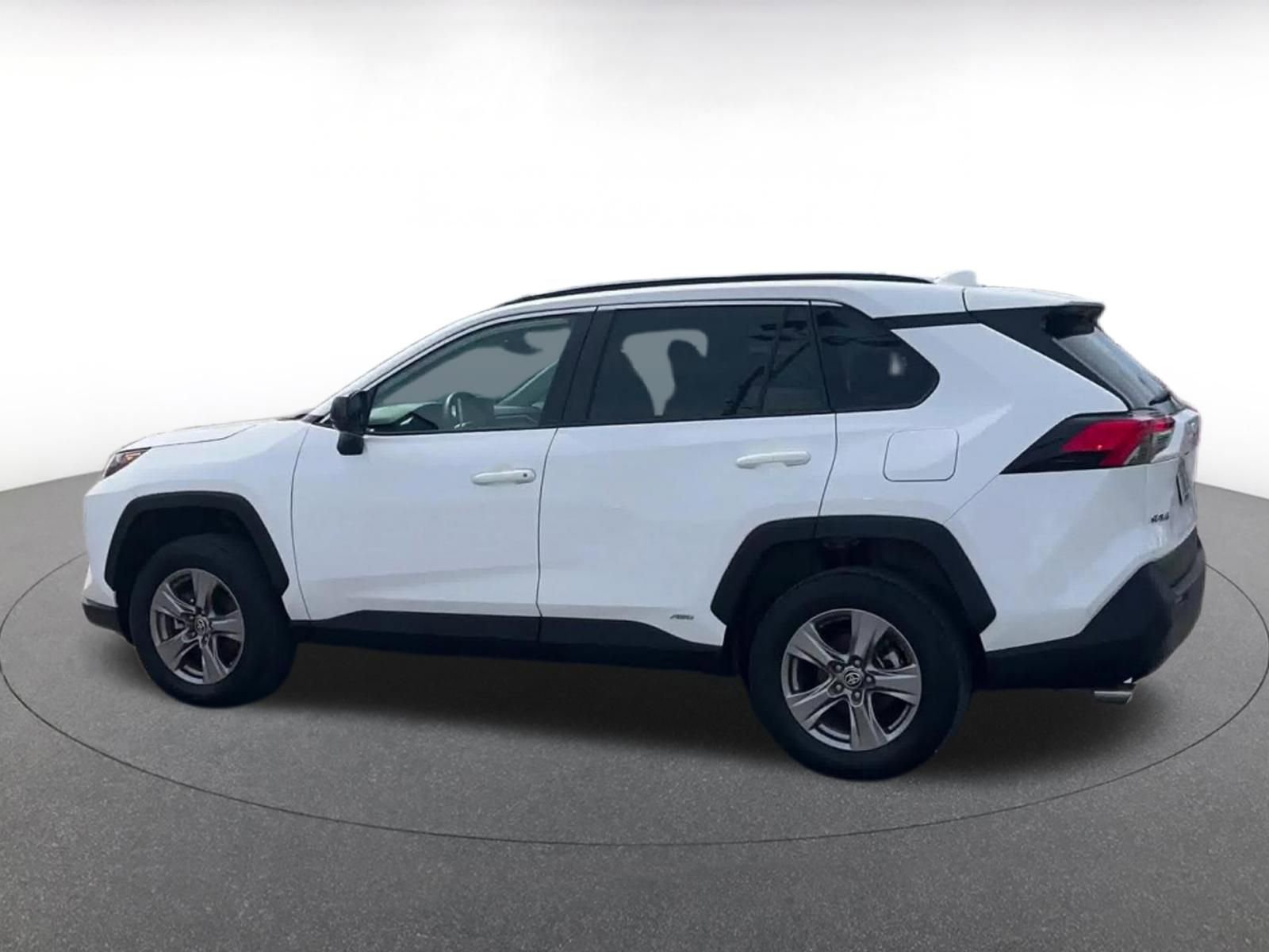 Thumbnail: 2025 Toyota RAV4 - 9