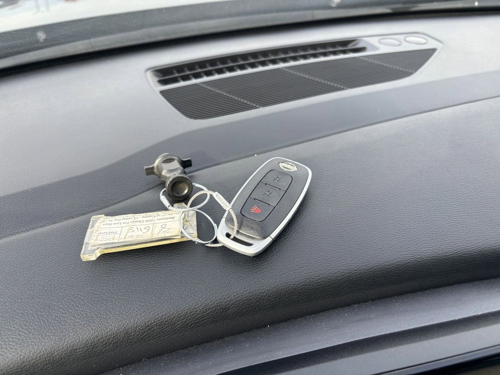 Thumbnail: 2025 Nissan Kicks - 21