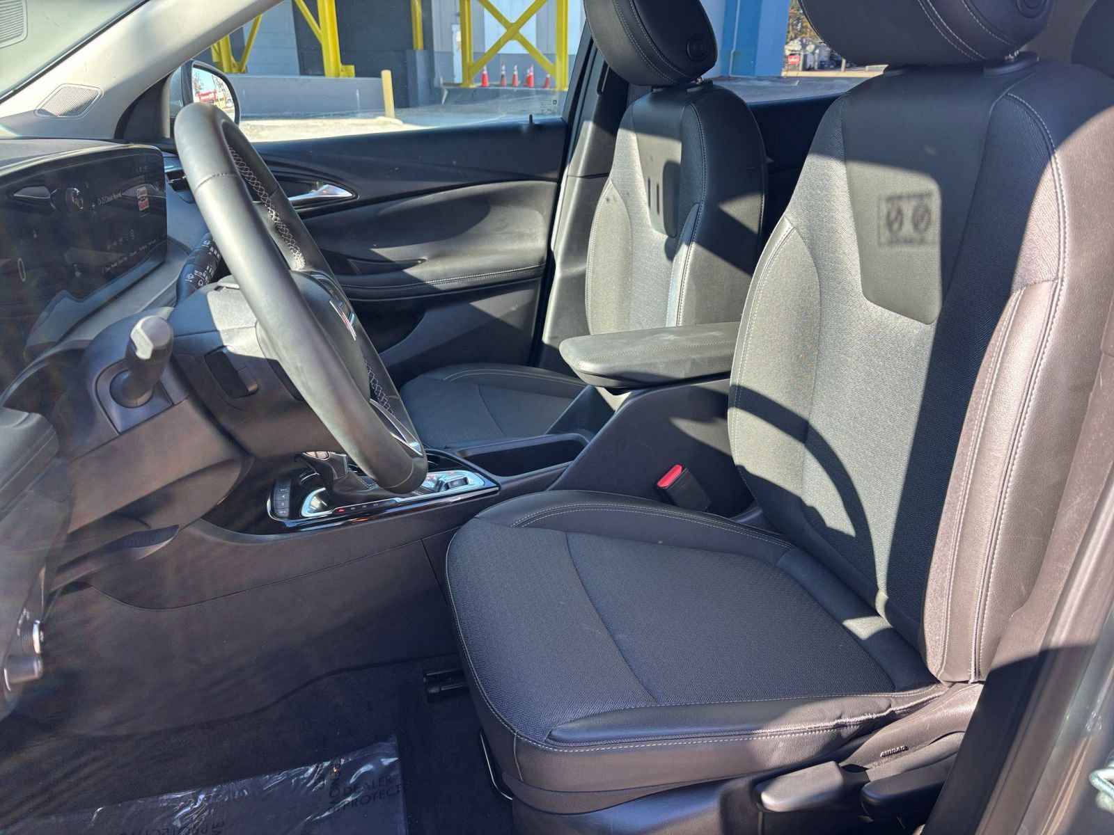 Thumbnail: 2025 Buick Encore GX - 32