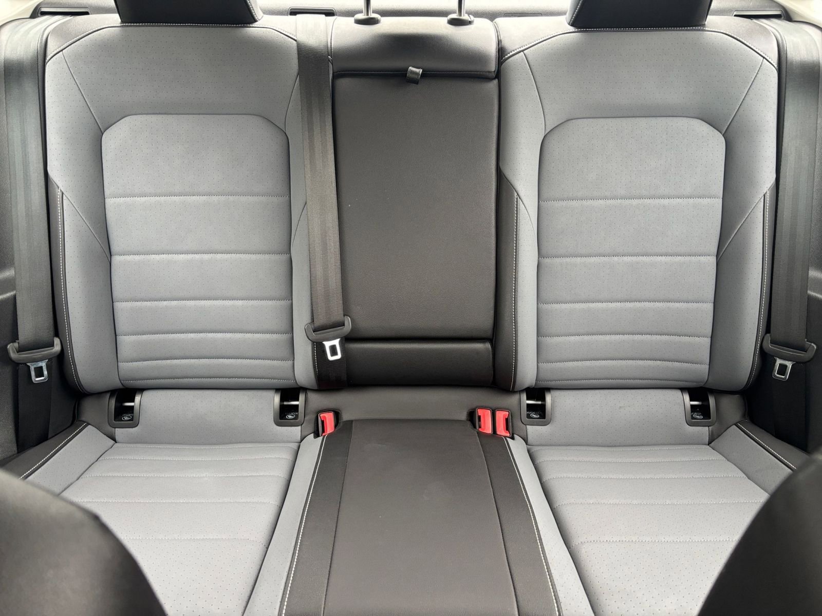 Thumbnail: 2025 Volkswagen Jetta - 34