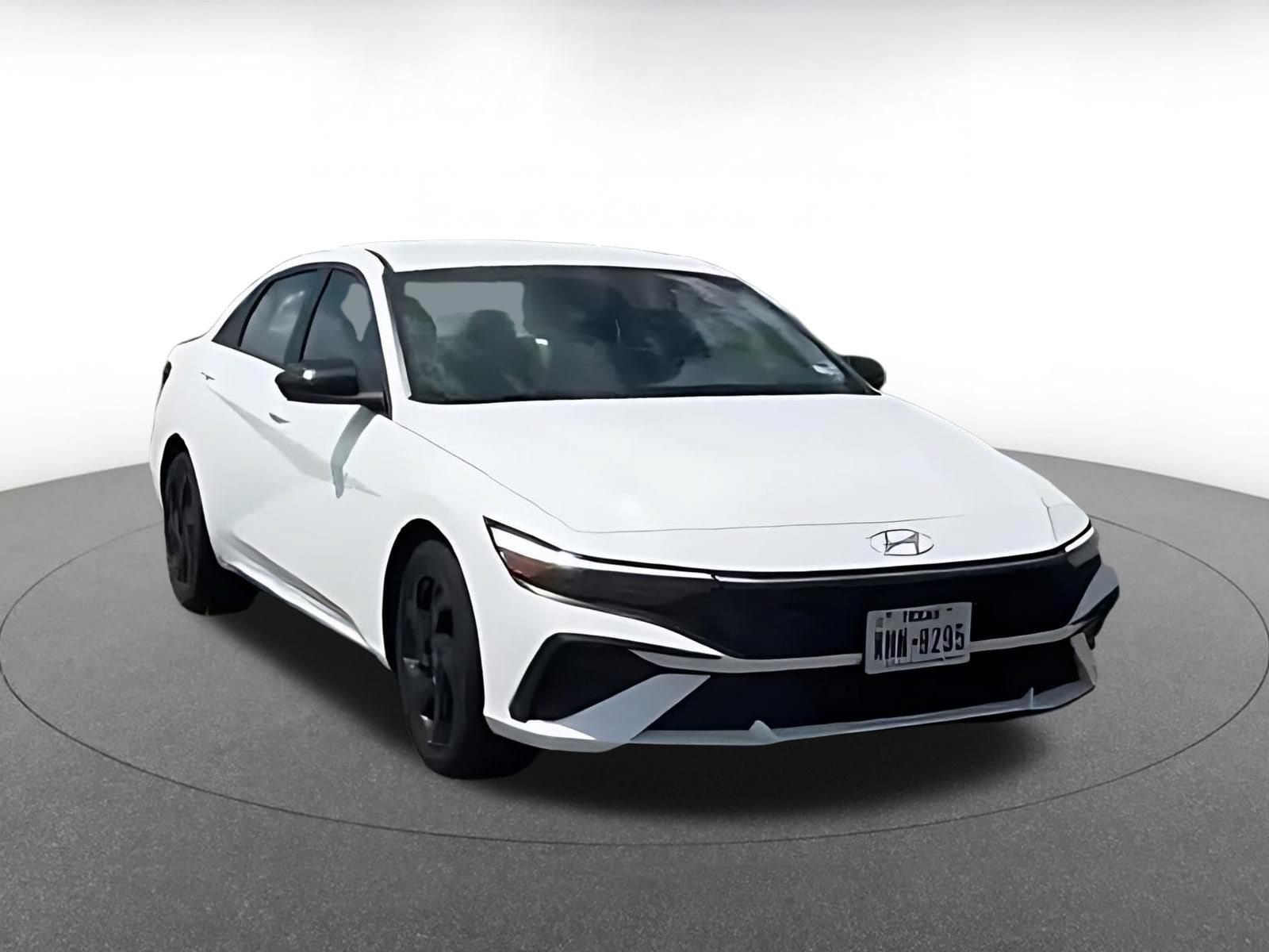 Thumbnail: 2026 Hyundai Elantra - 3