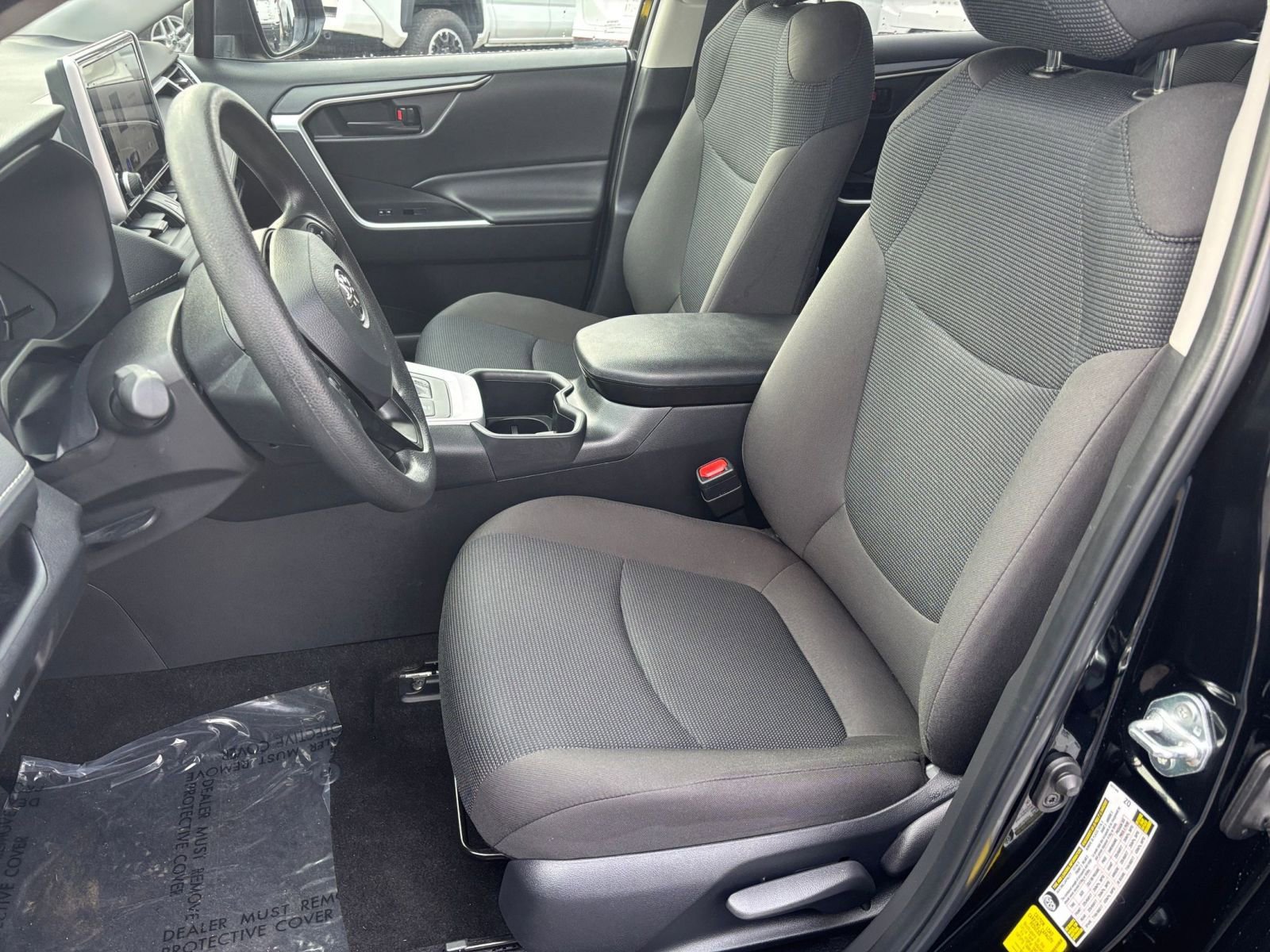 Thumbnail: 2025 Toyota RAV4 - 32