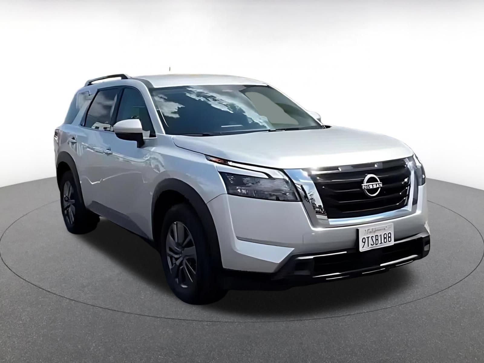 Thumbnail: 2025 Nissan Pathfinder - 3