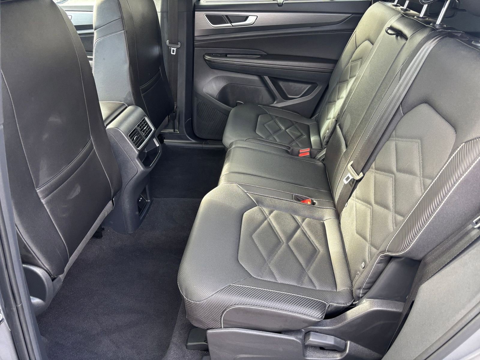 Thumbnail: 2025 Volkswagen Atlas - 23