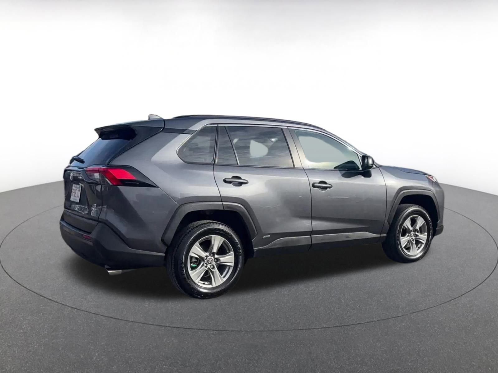 Thumbnail: 2025 Toyota RAV4 - 15