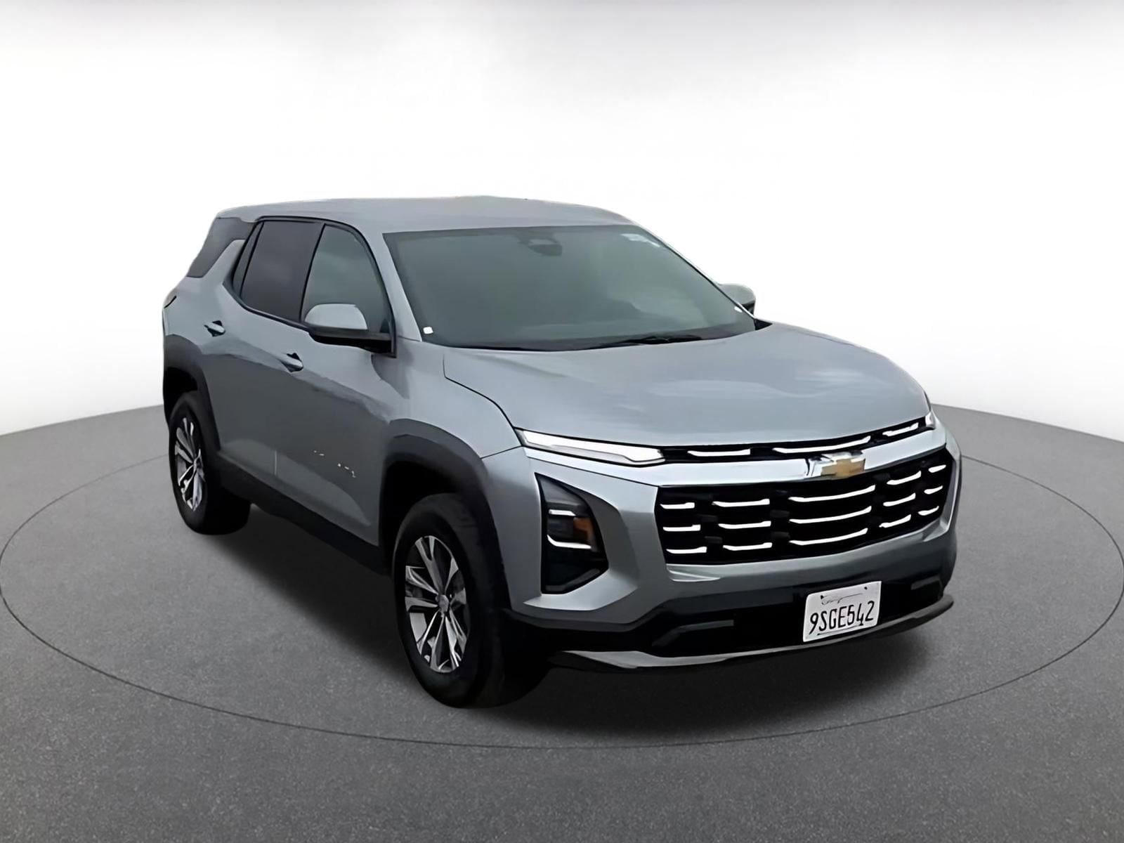 Thumbnail: 2025 Chevrolet Equinox - 3