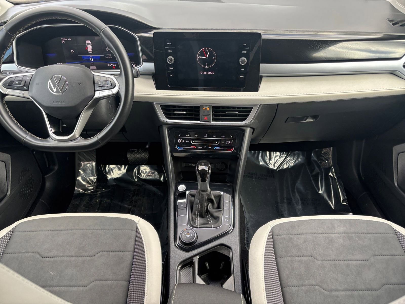 Thumbnail: 2025 Volkswagen Taos - 29