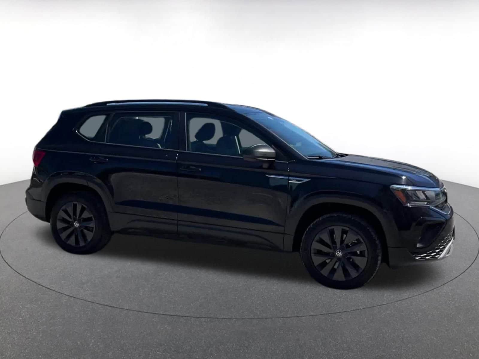 Thumbnail: 2024 Volkswagen Taos - 16