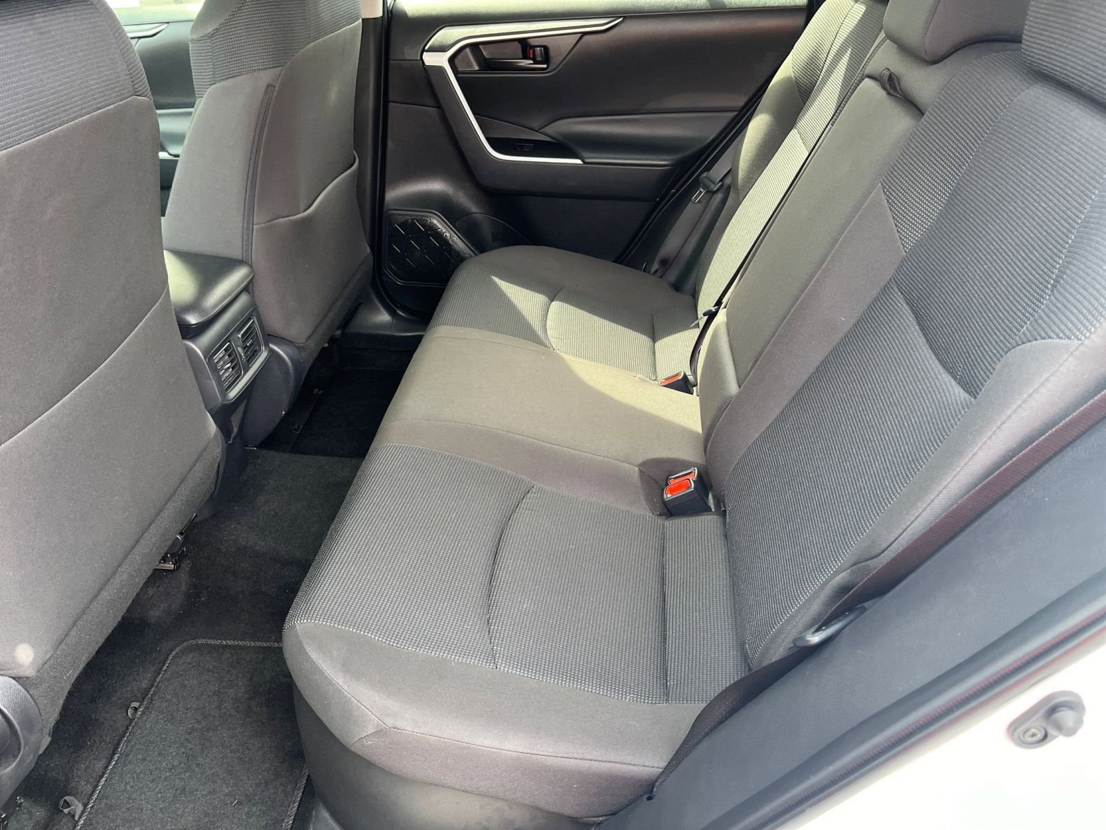 Thumbnail: 2025 Toyota RAV4 - 23