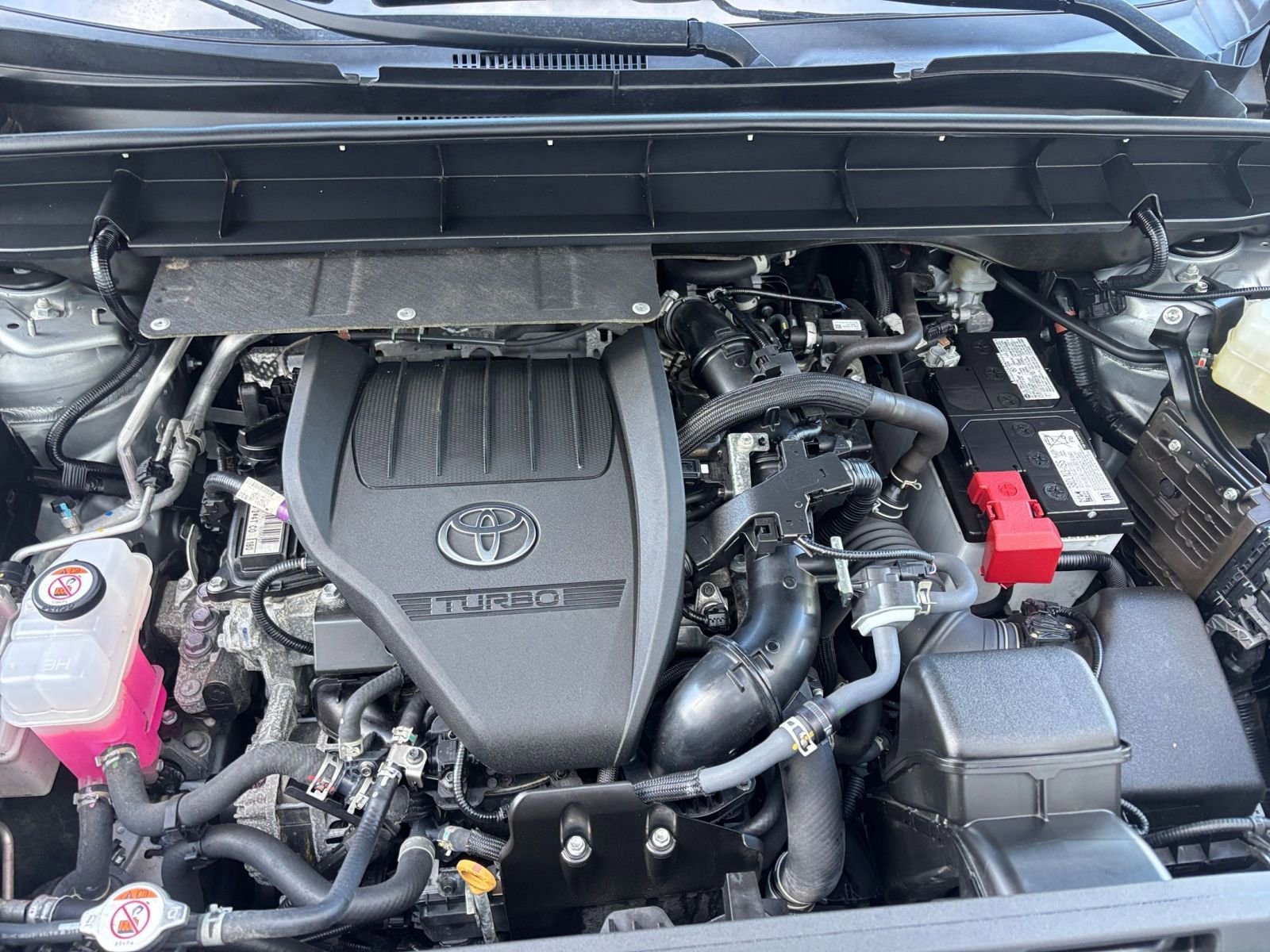 Thumbnail: 2025 Toyota Highlander - 32