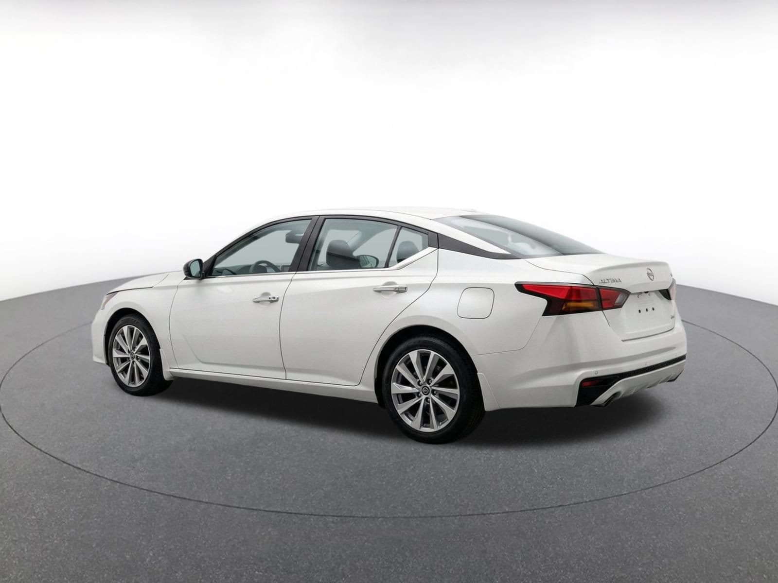Thumbnail: 2025 Nissan Altima - 7