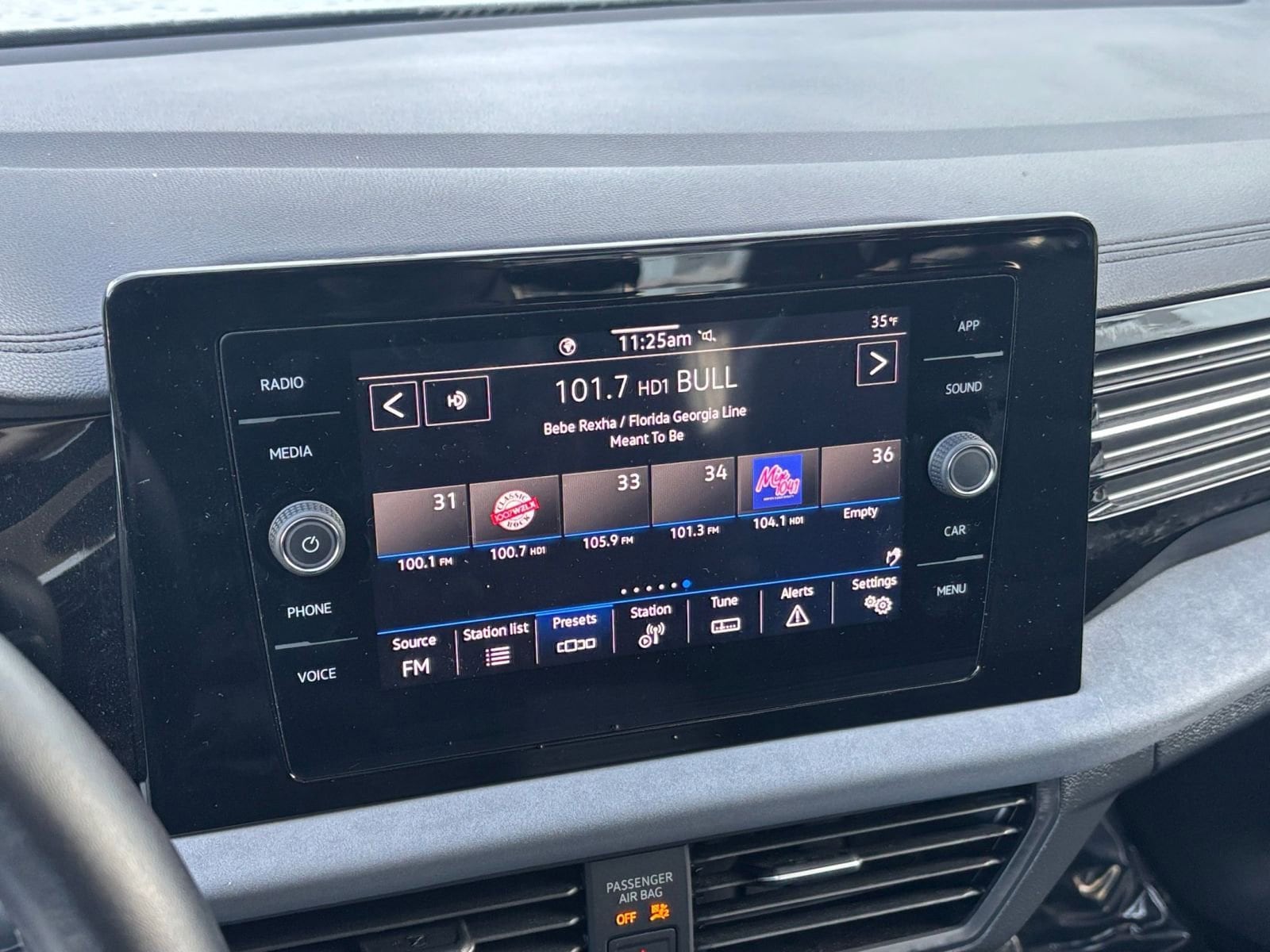 Thumbnail: 2025 Volkswagen Jetta - 20