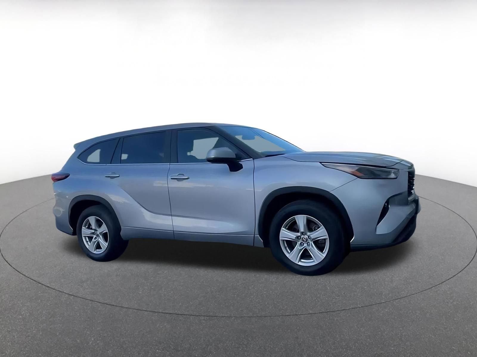Thumbnail: 2025 Toyota Highlander - 2