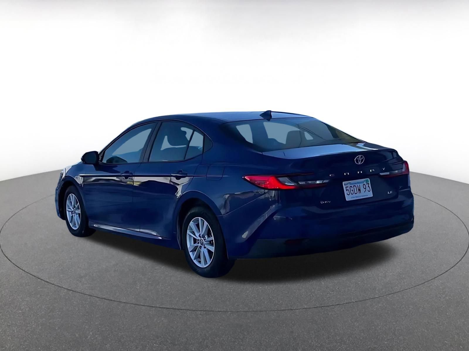 Thumbnail: 2025 Toyota Camry - 10