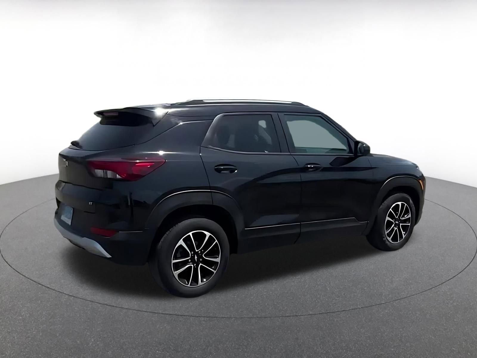 Thumbnail: 2025 Chevrolet TrailBlazer - 15