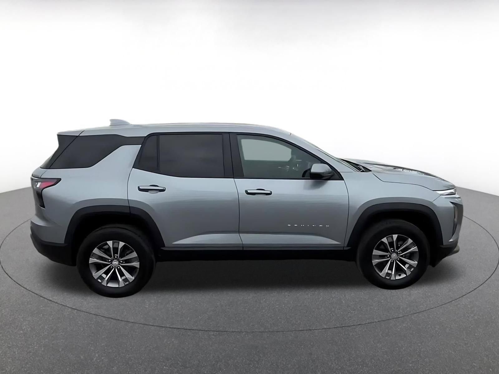 Thumbnail: 2025 Chevrolet Equinox - 16