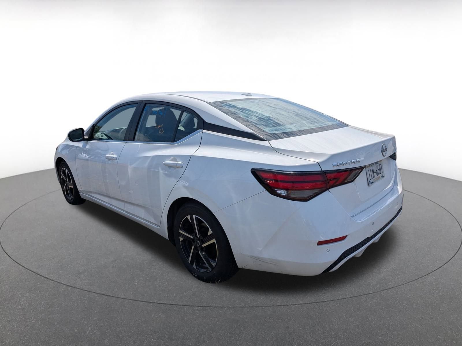 Thumbnail: 2024 Nissan Sentra - 4