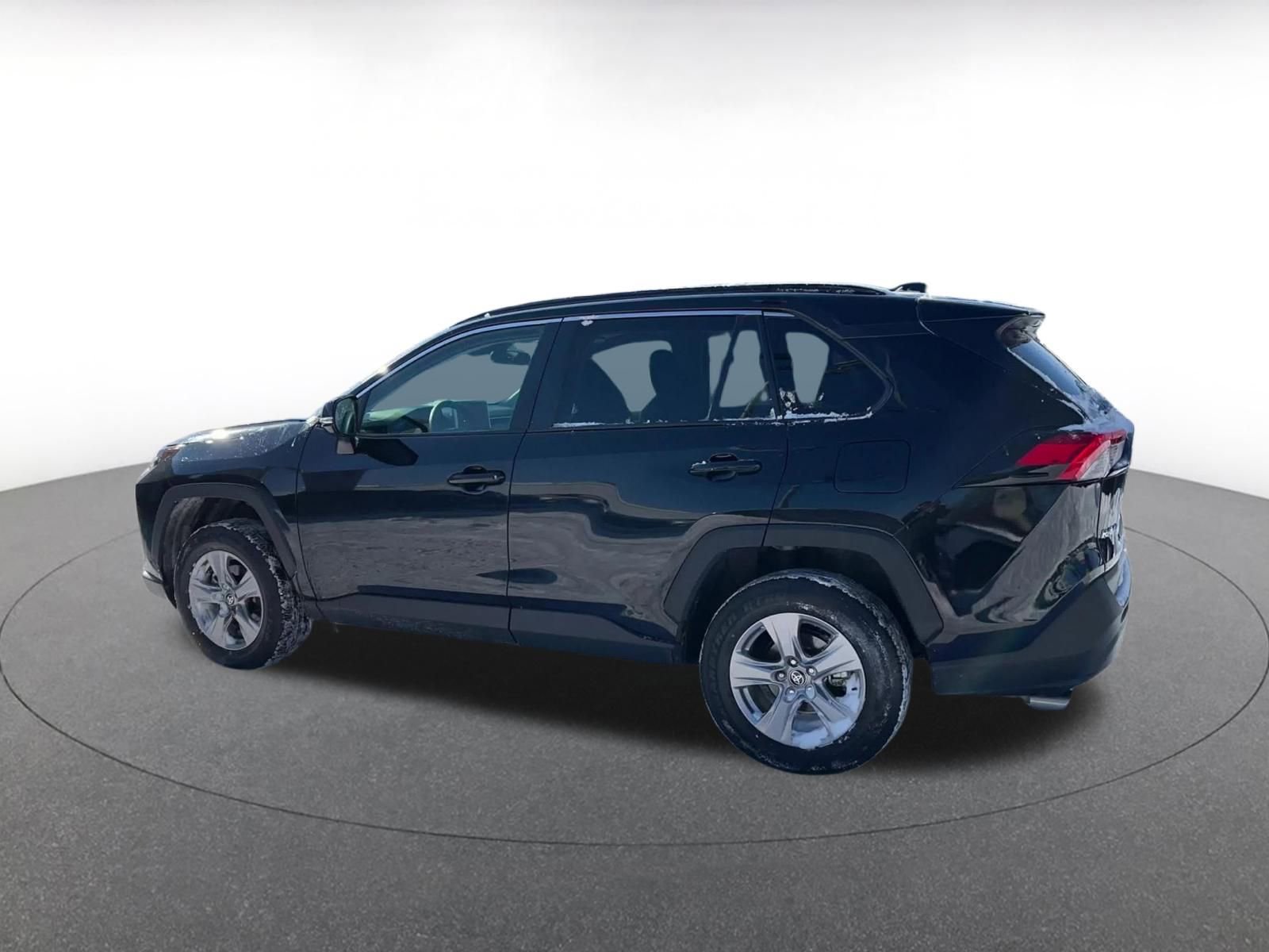 Thumbnail: 2025 Toyota RAV4 - 9