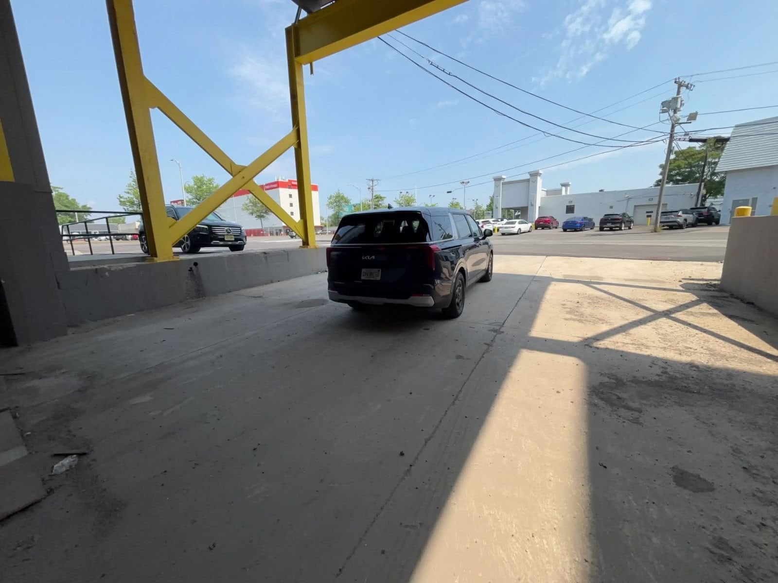 Thumbnail: 2026 Kia Carnival - 12